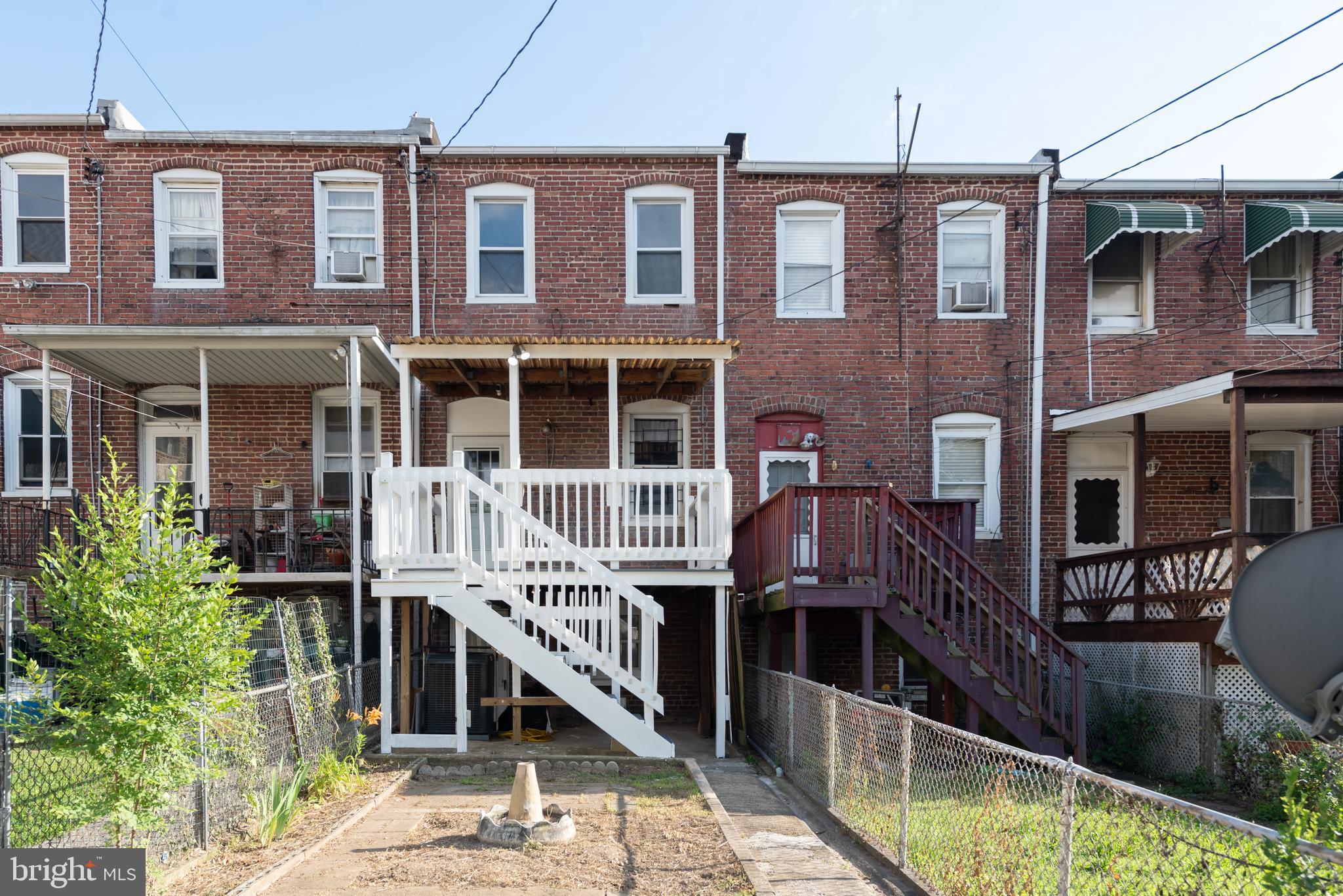 218 Washburn Ave