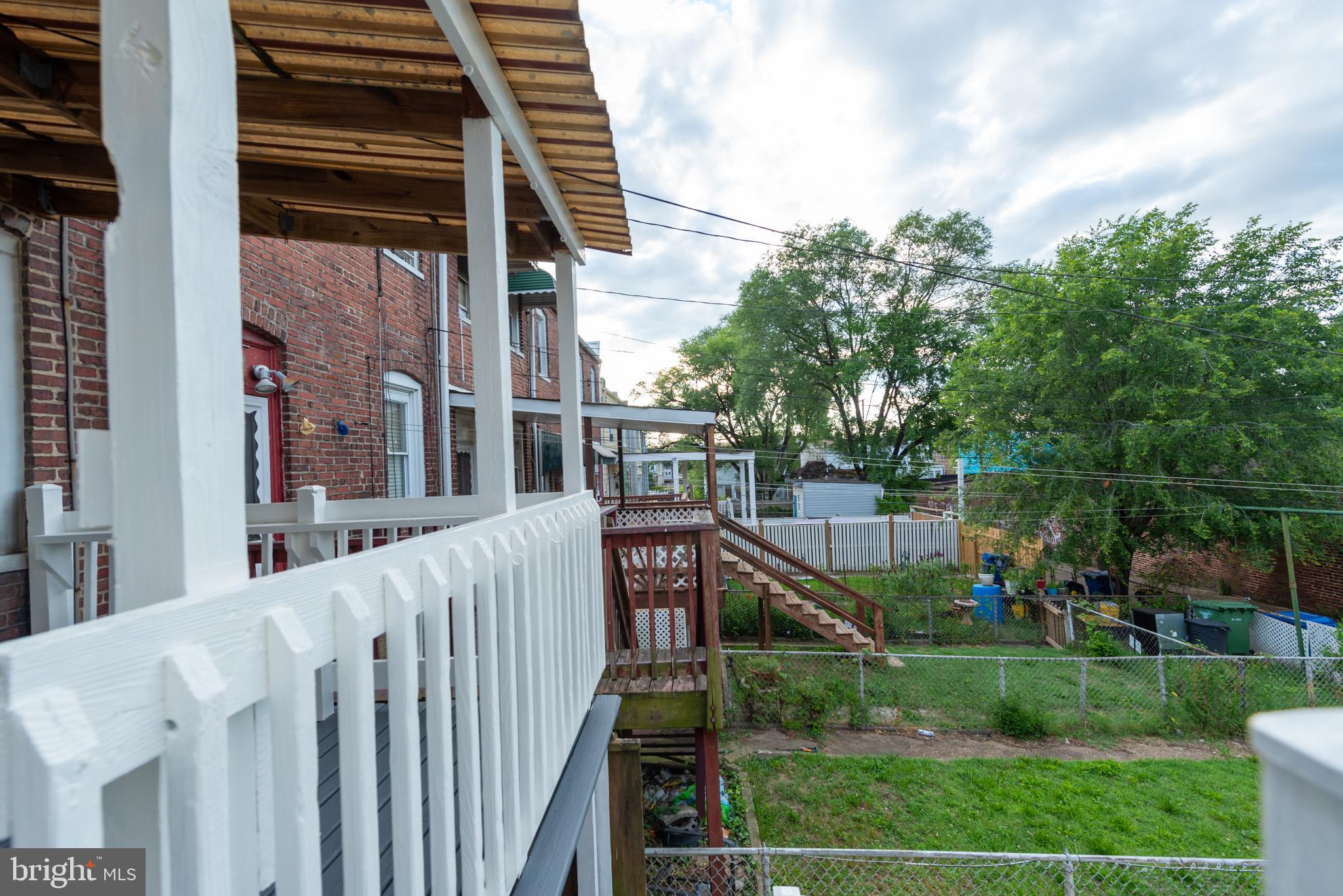 218 Washburn Ave
