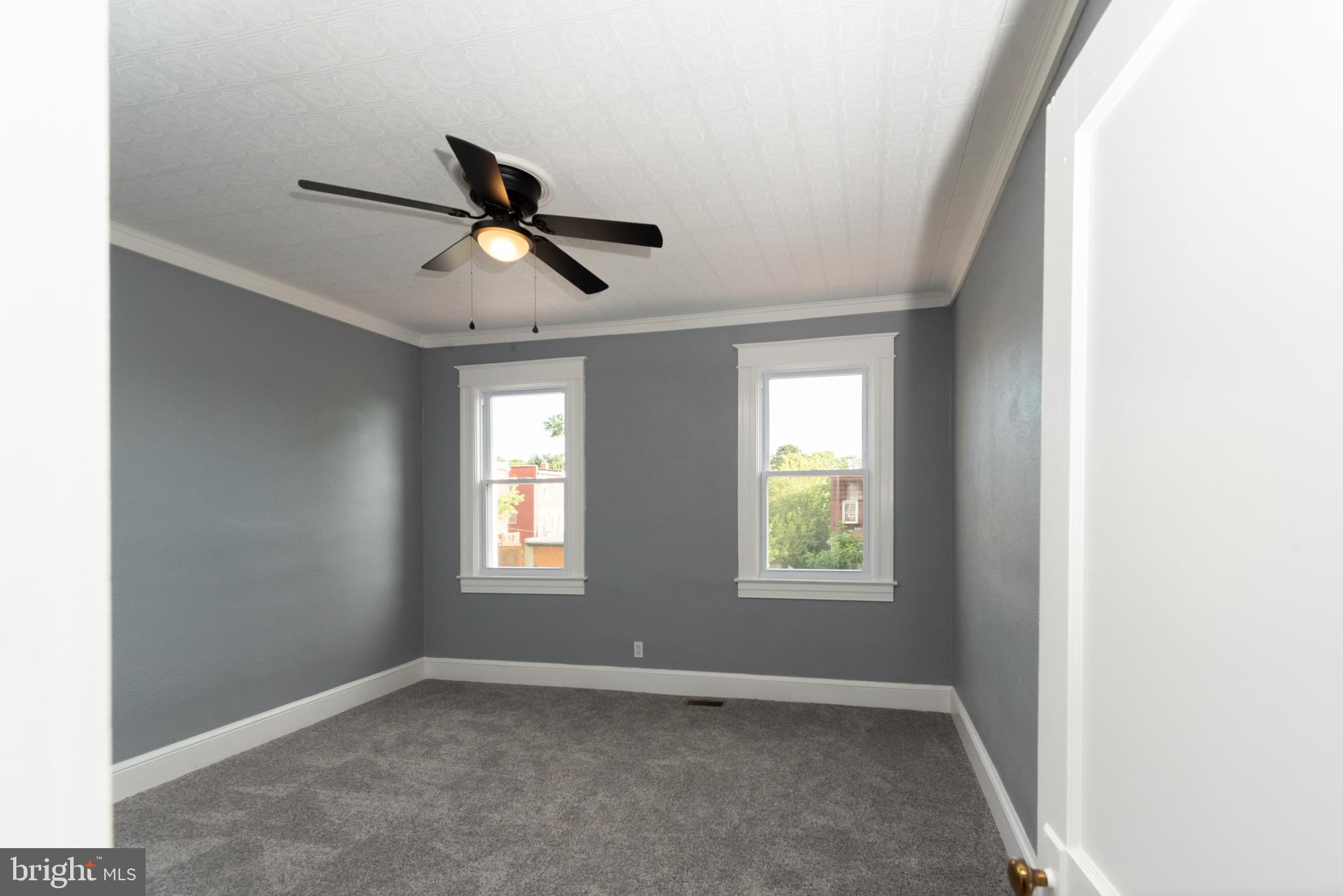 218 Washburn Ave