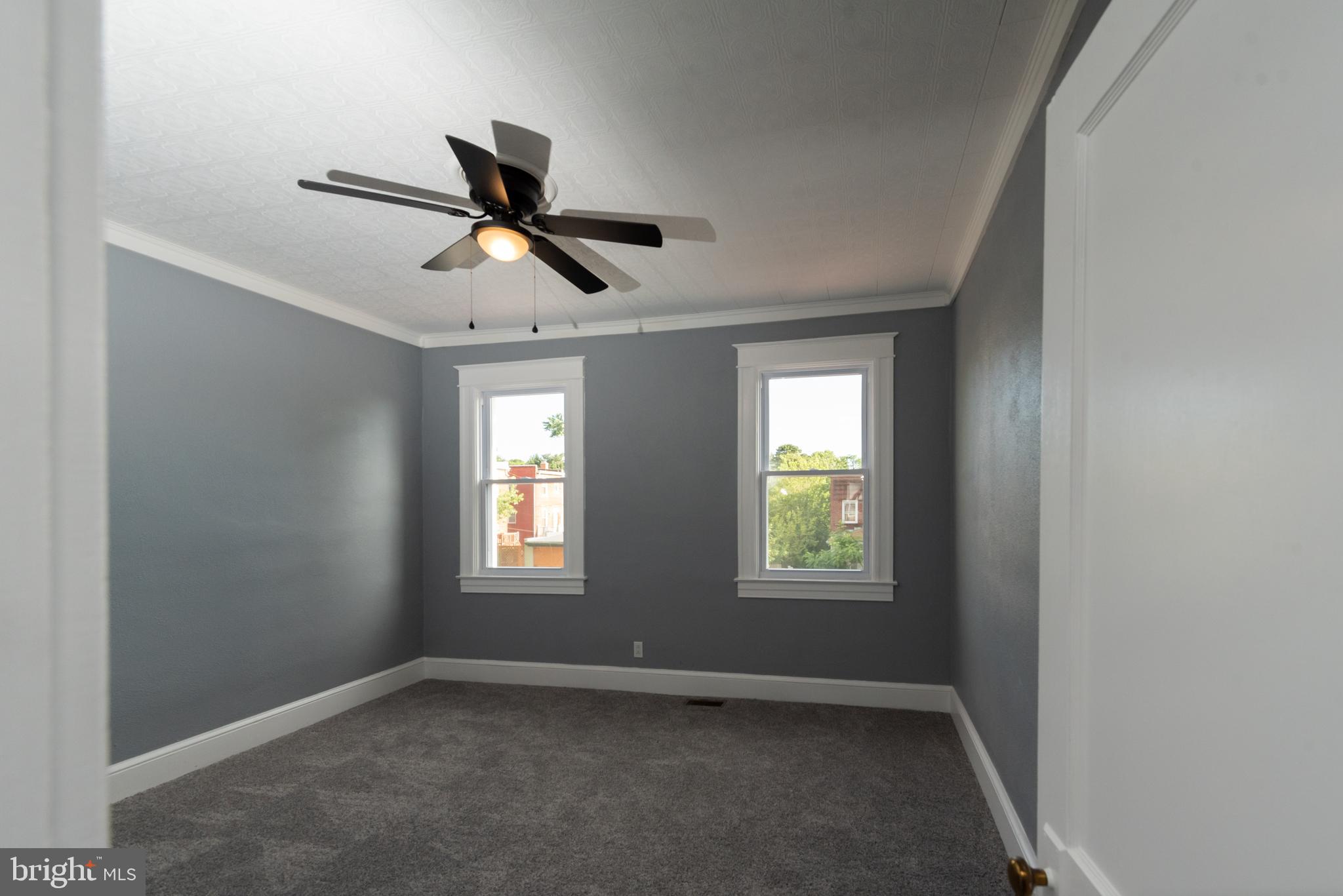 218 Washburn Ave