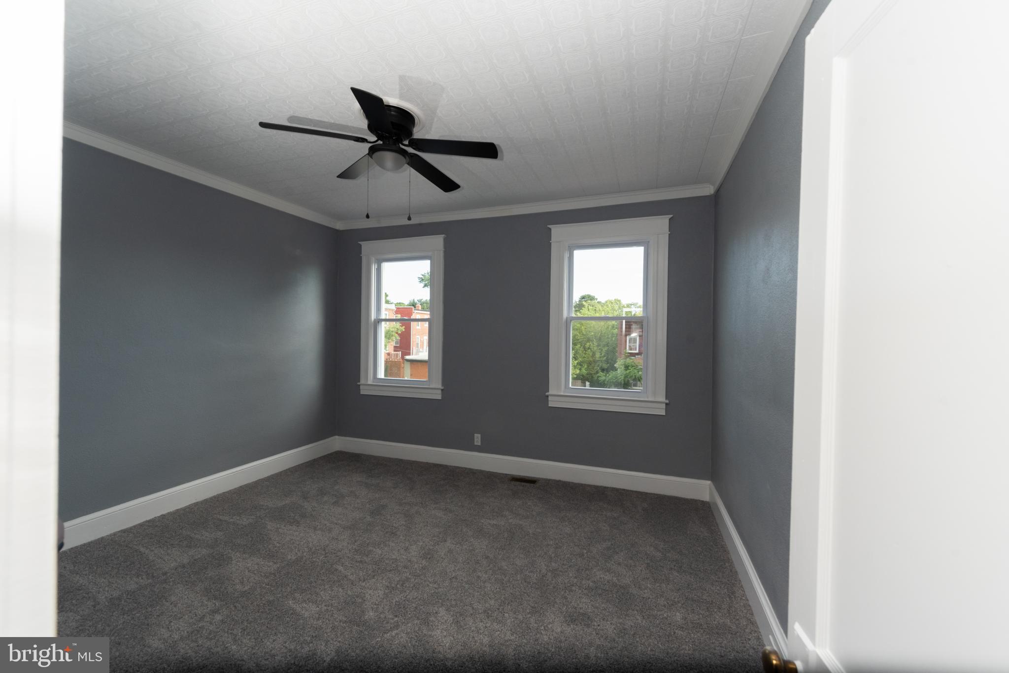 218 Washburn Ave