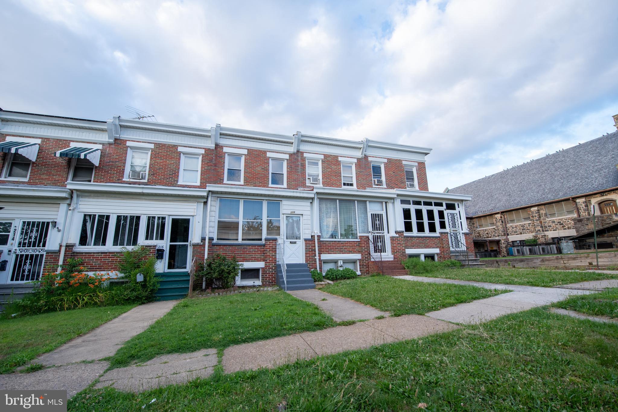 218 Washburn Ave