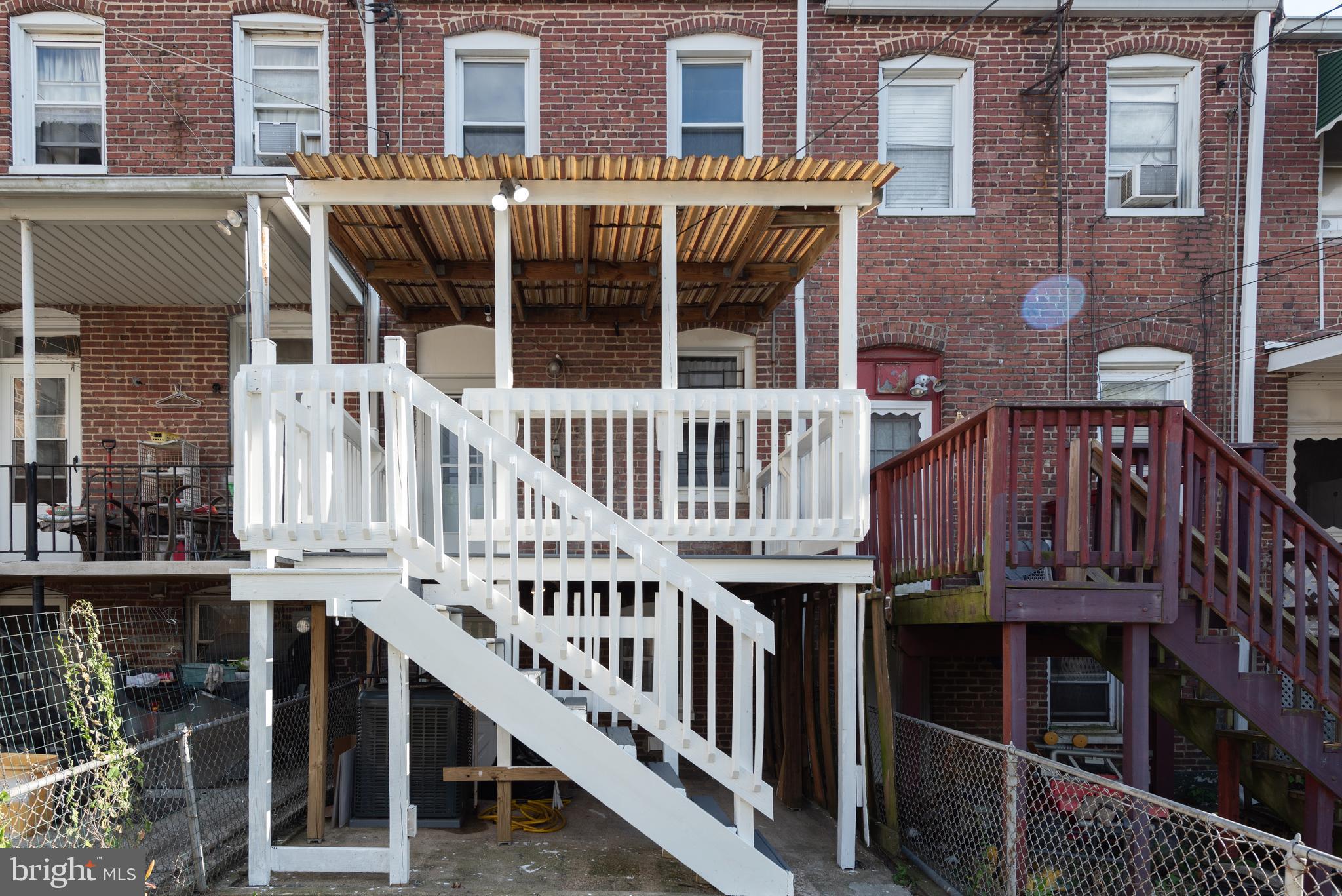 218 Washburn Ave