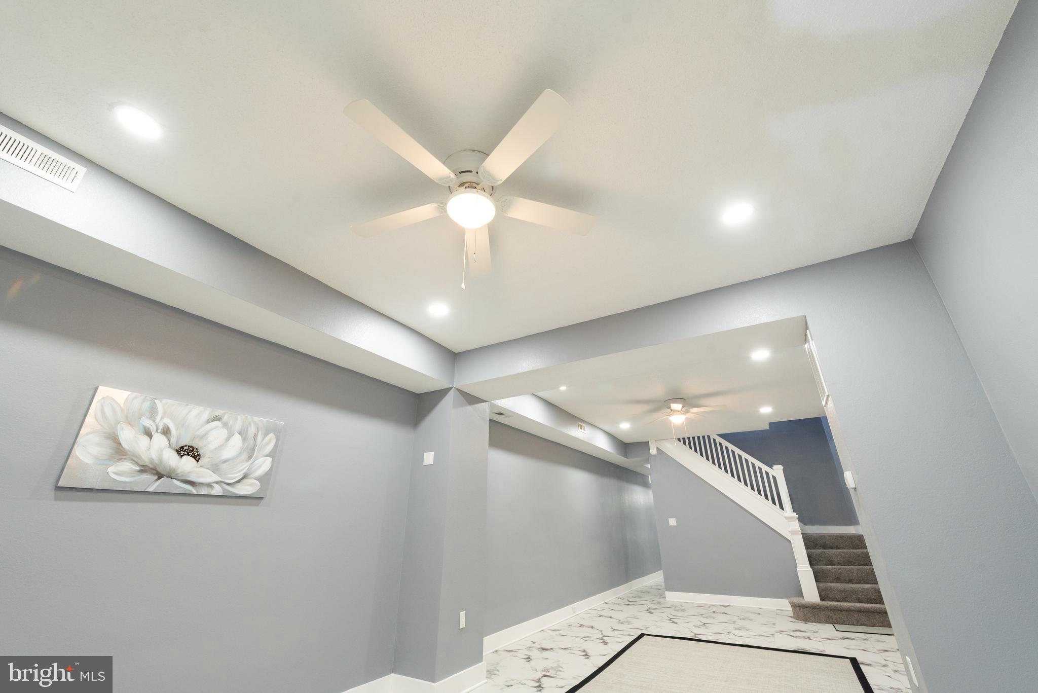 218 Washburn Ave