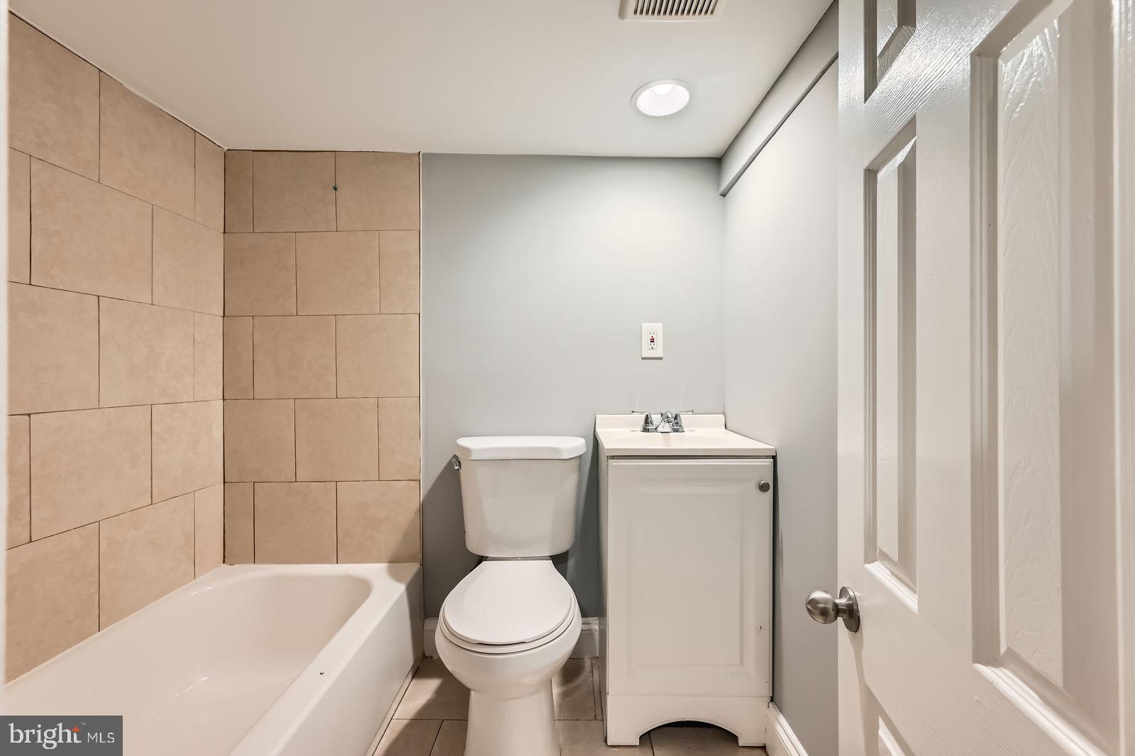 3608 Saint Victor St