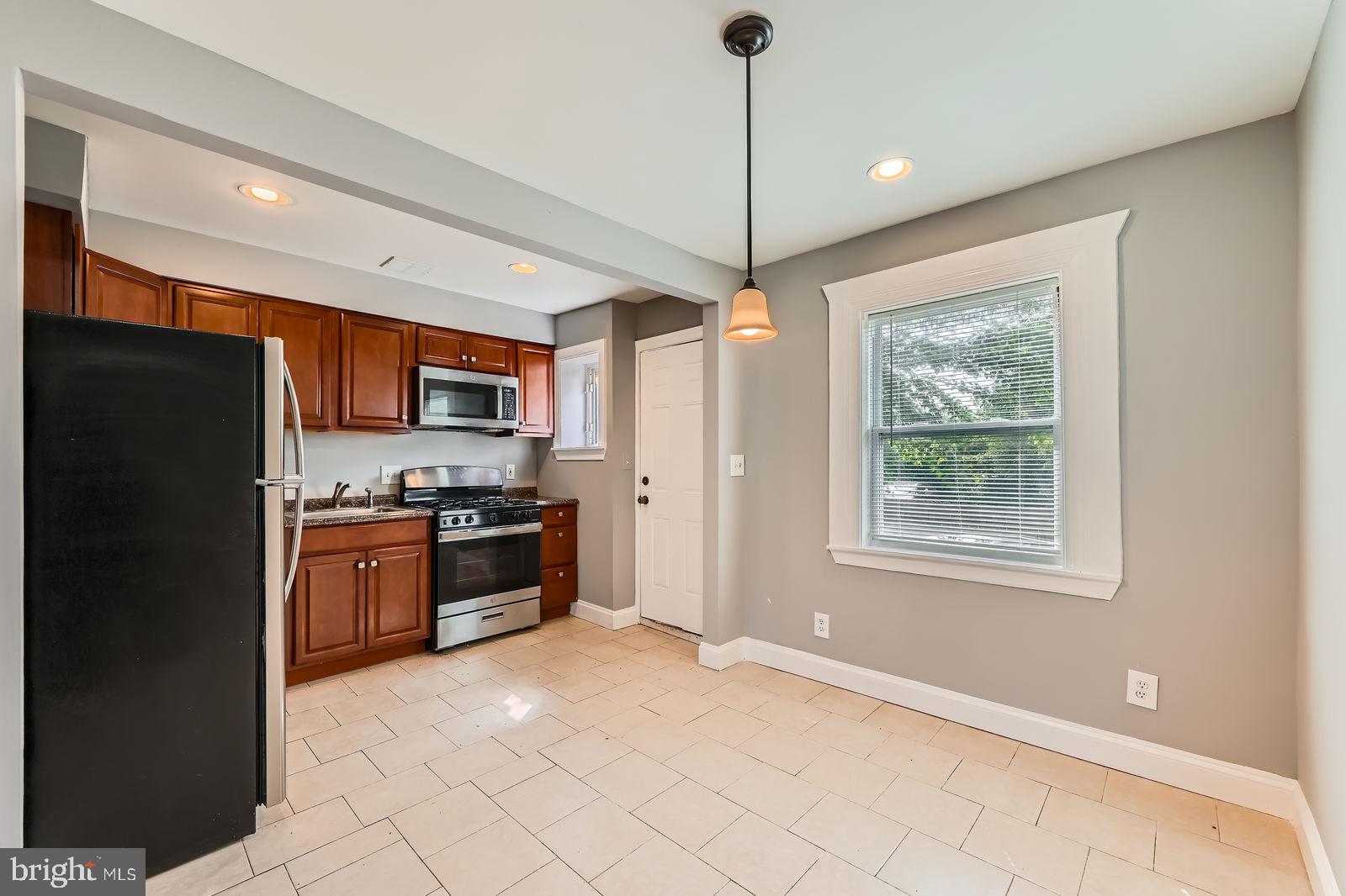 3608 Saint Victor St