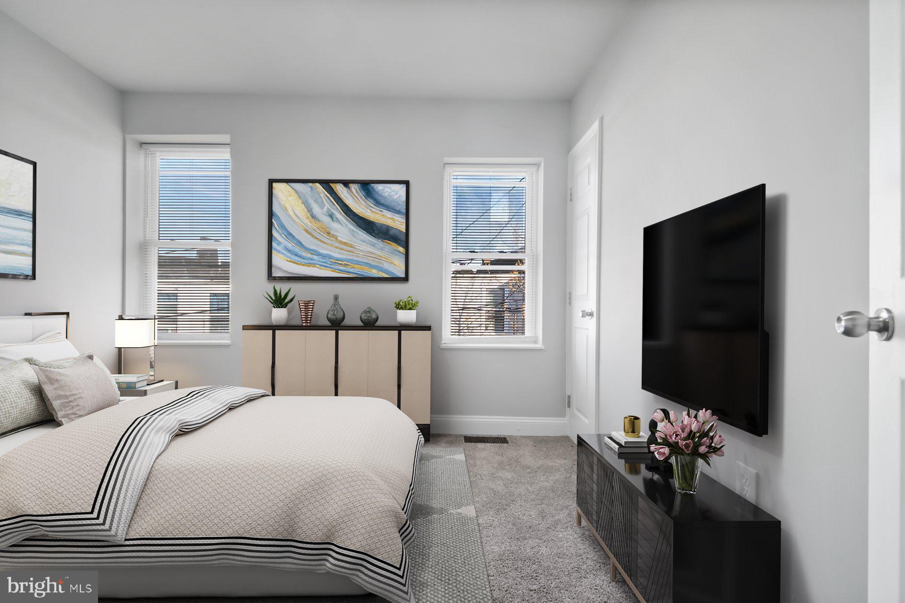 822 N MONTFORD AVENUE