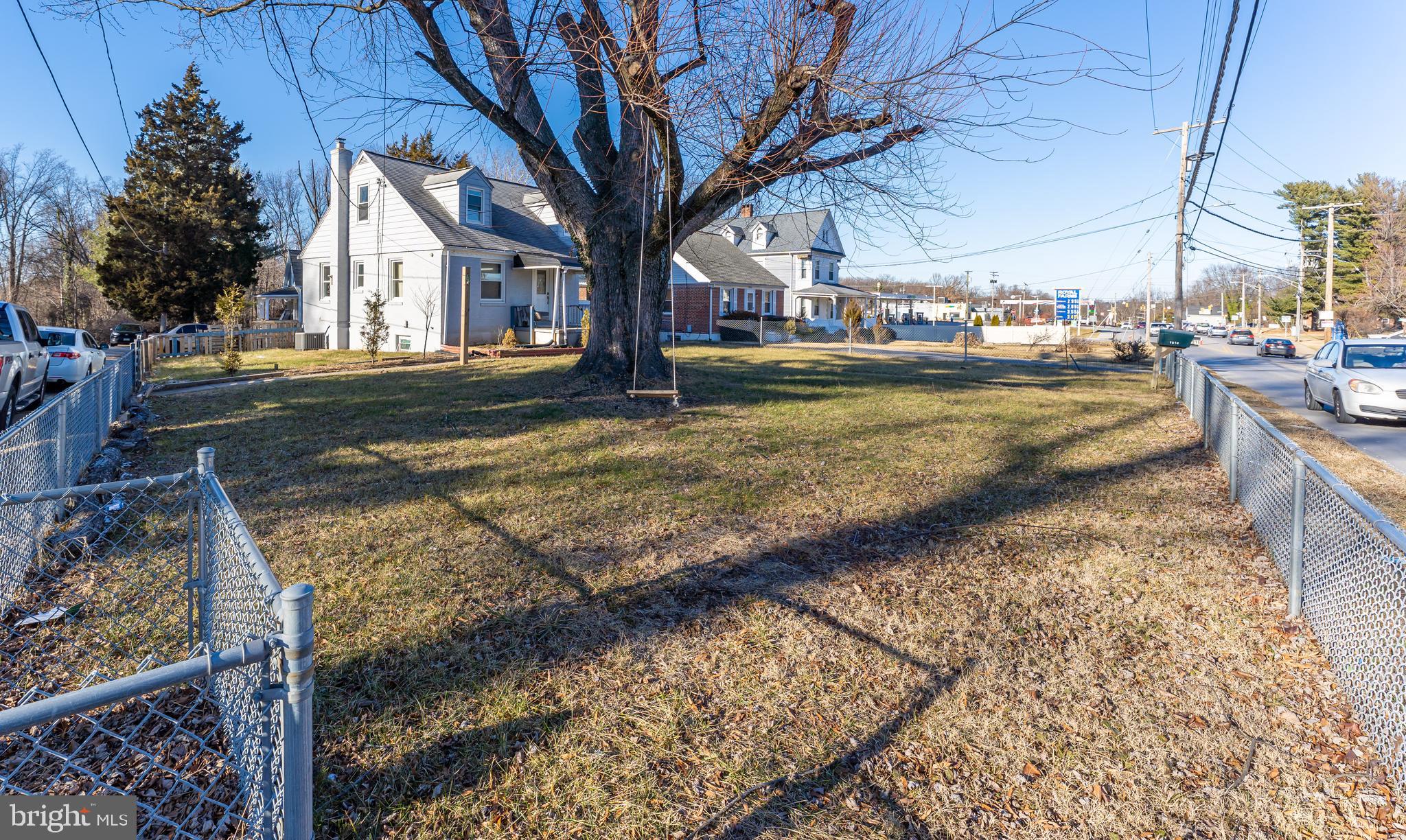 1914 N FOREST PARK AVENUE