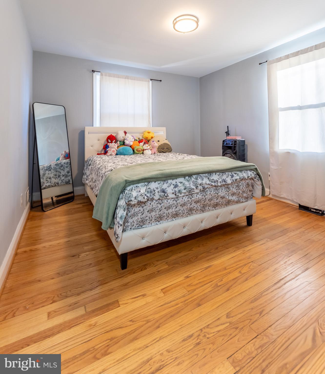 1914 N FOREST PARK AVENUE