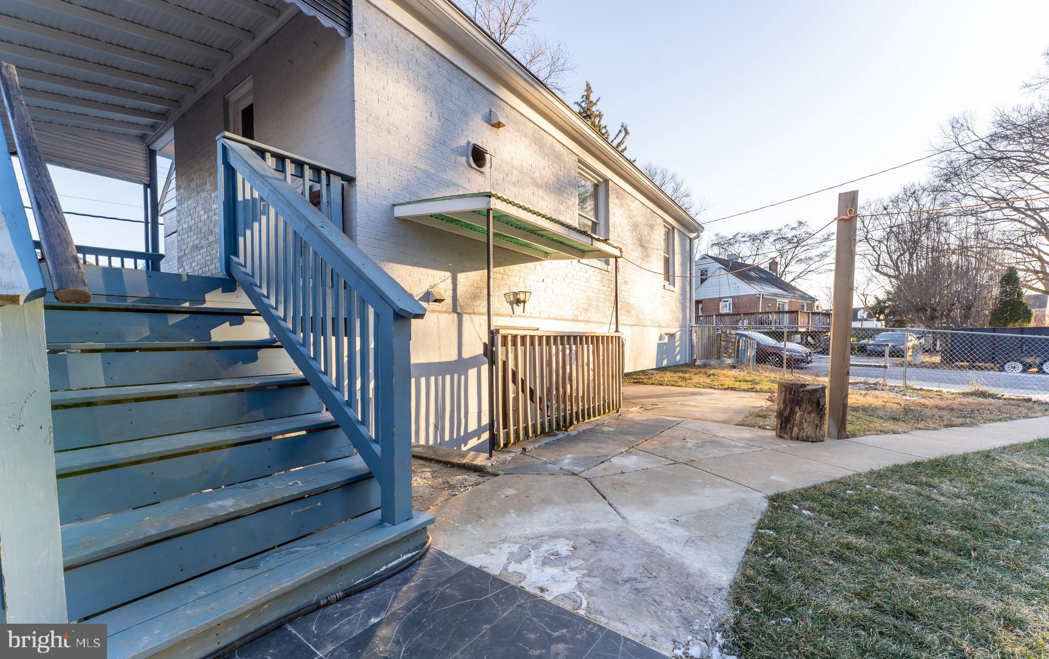 1914 N FOREST PARK AVENUE