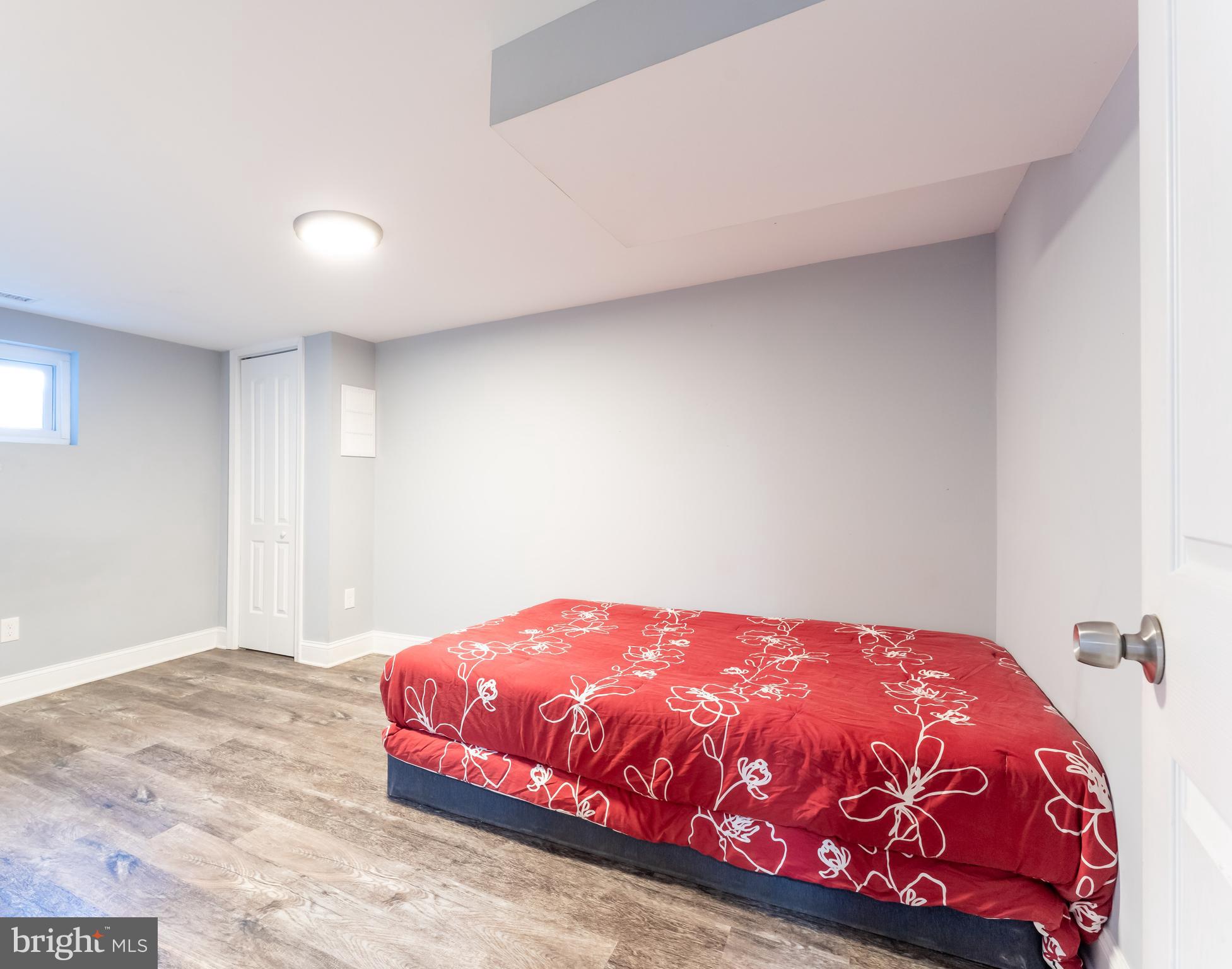 1914 N FOREST PARK AVENUE