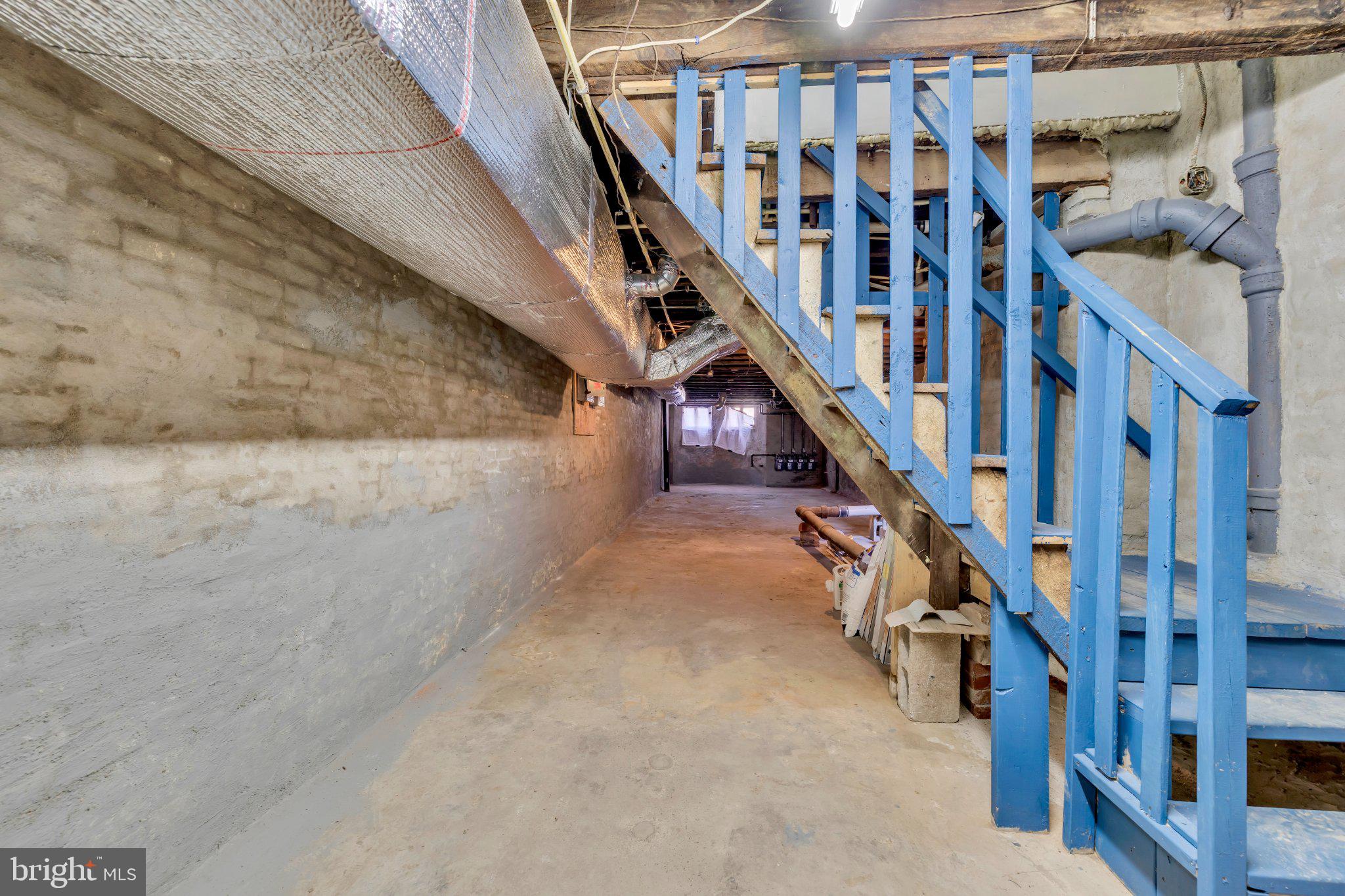 2920 PARKWOOD AVENUE 3