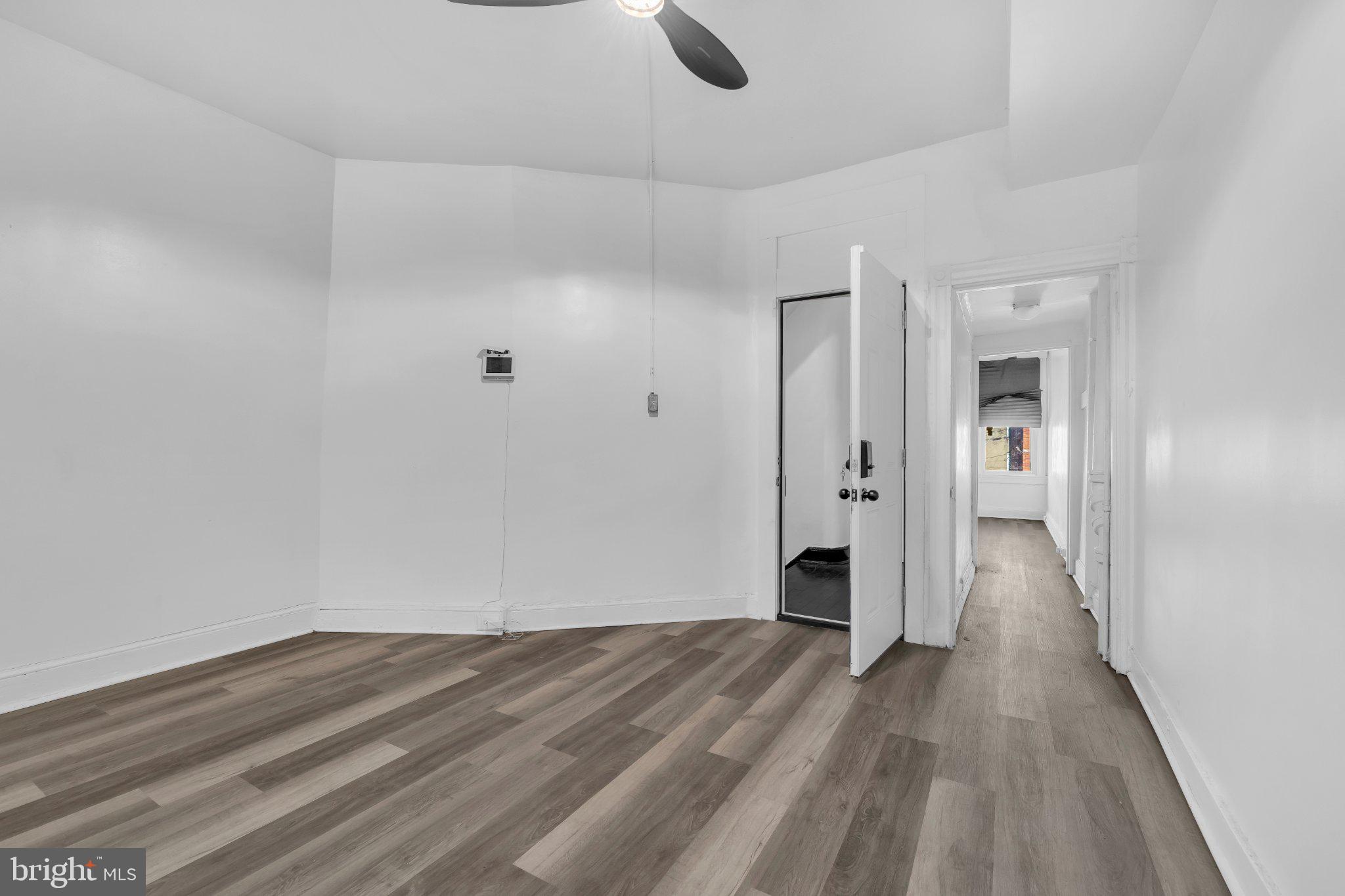 2920 PARKWOOD AVENUE 3