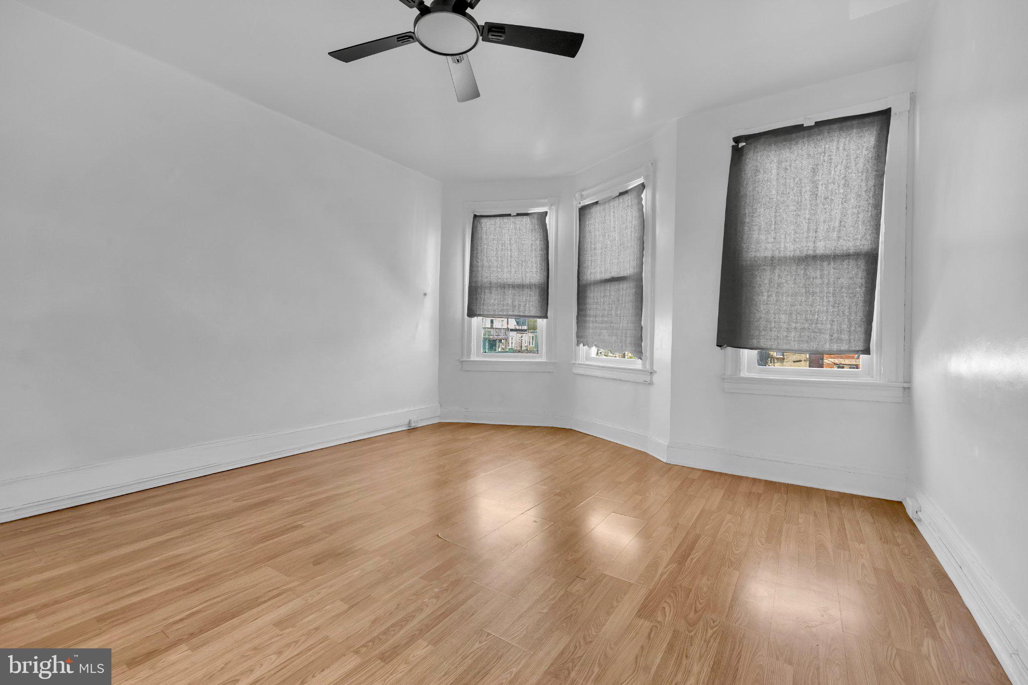 2920 PARKWOOD AVENUE 3