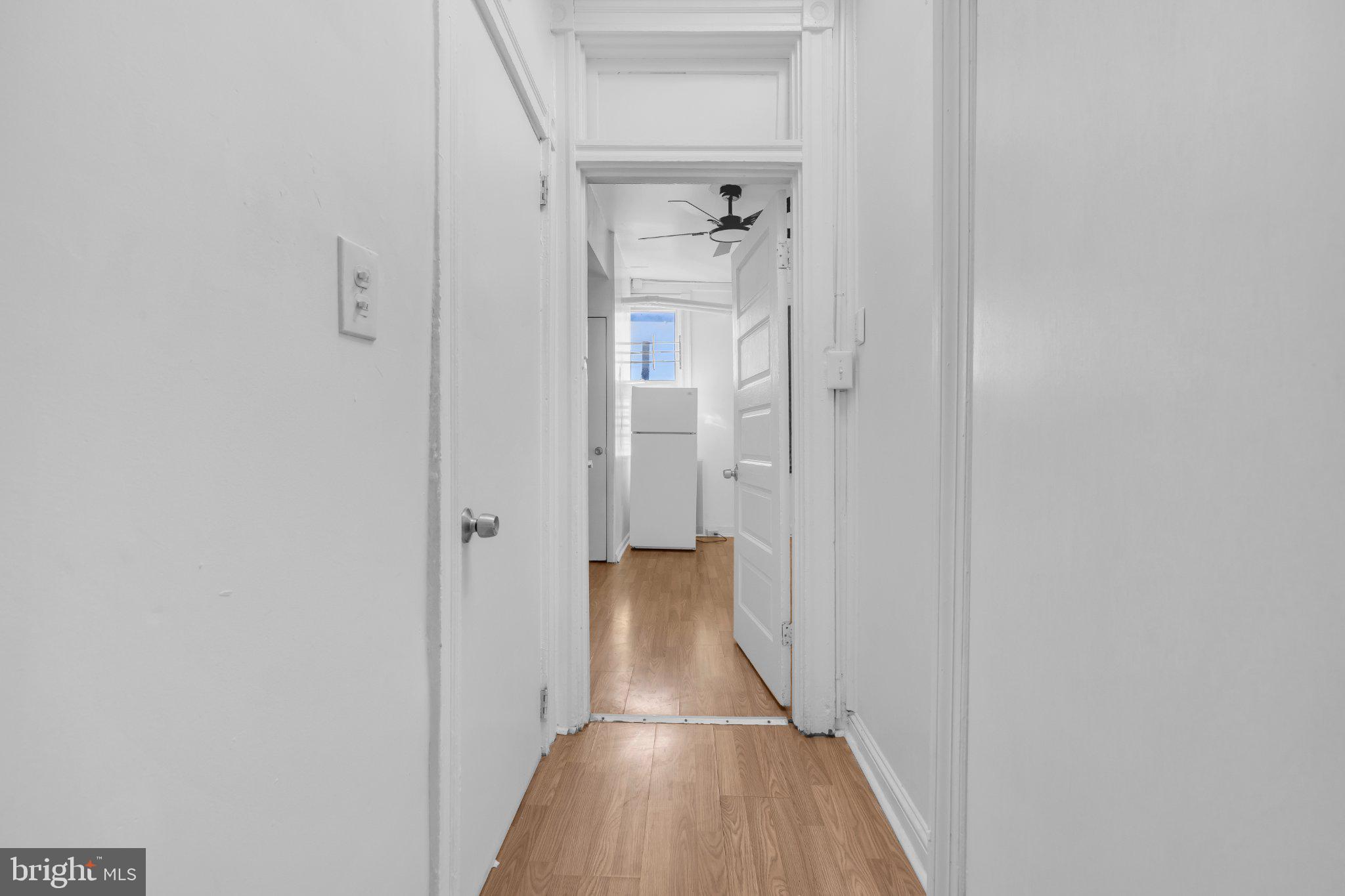 2920 PARKWOOD AVENUE 3