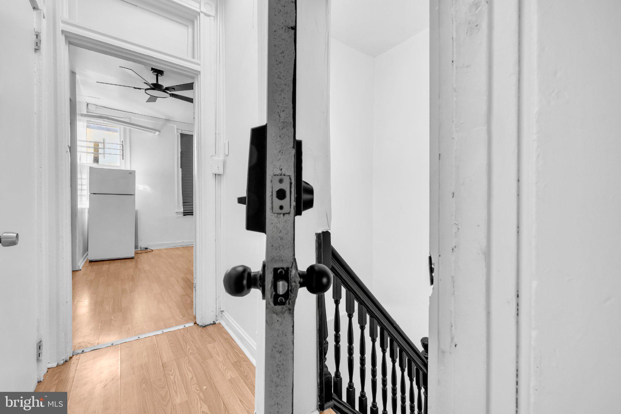 2920 PARKWOOD AVENUE 3