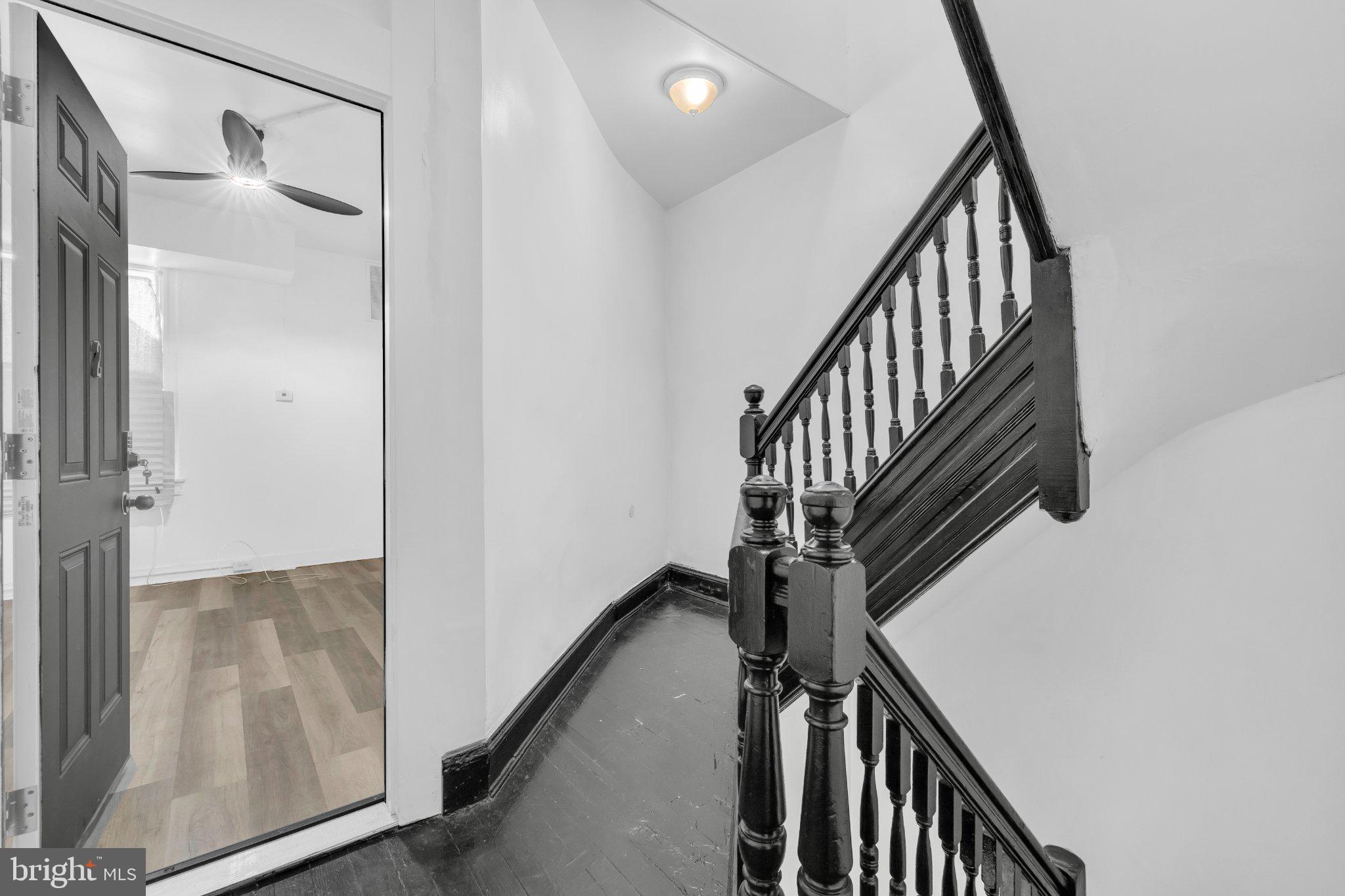 2920 PARKWOOD AVENUE 3