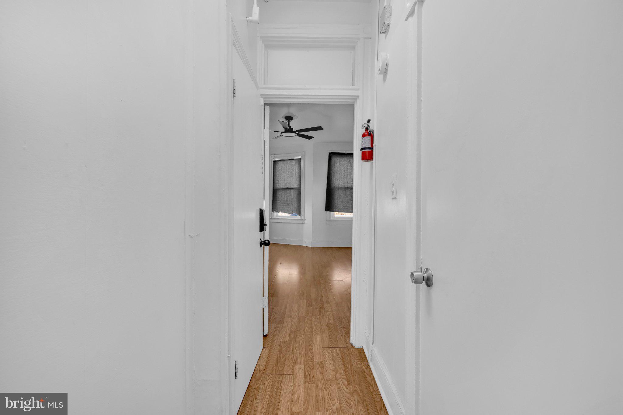 2920 PARKWOOD AVENUE 3