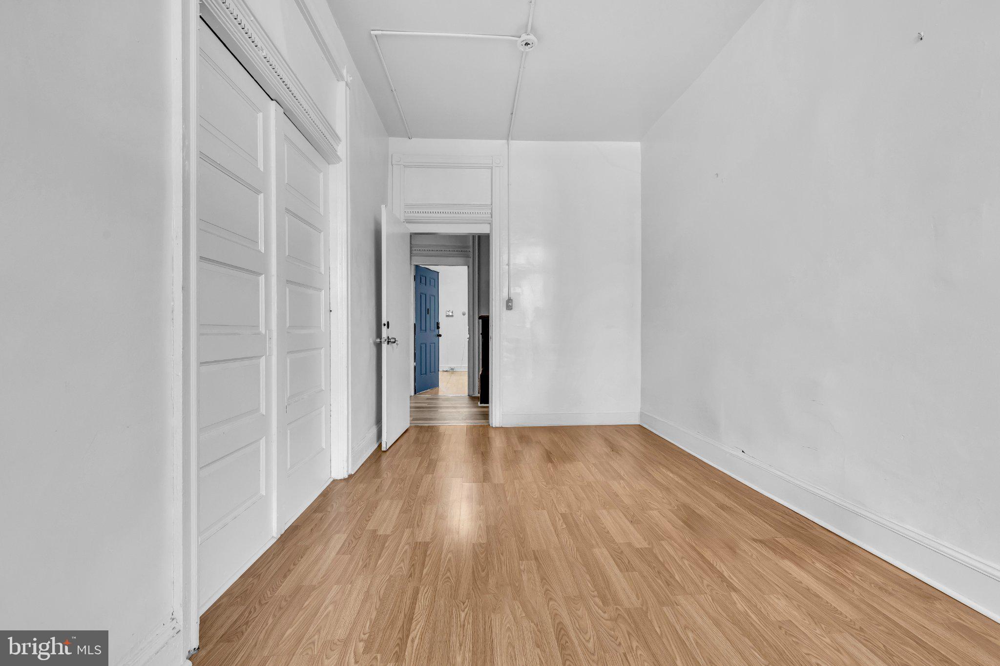 2920 PARKWOOD AVENUE 3