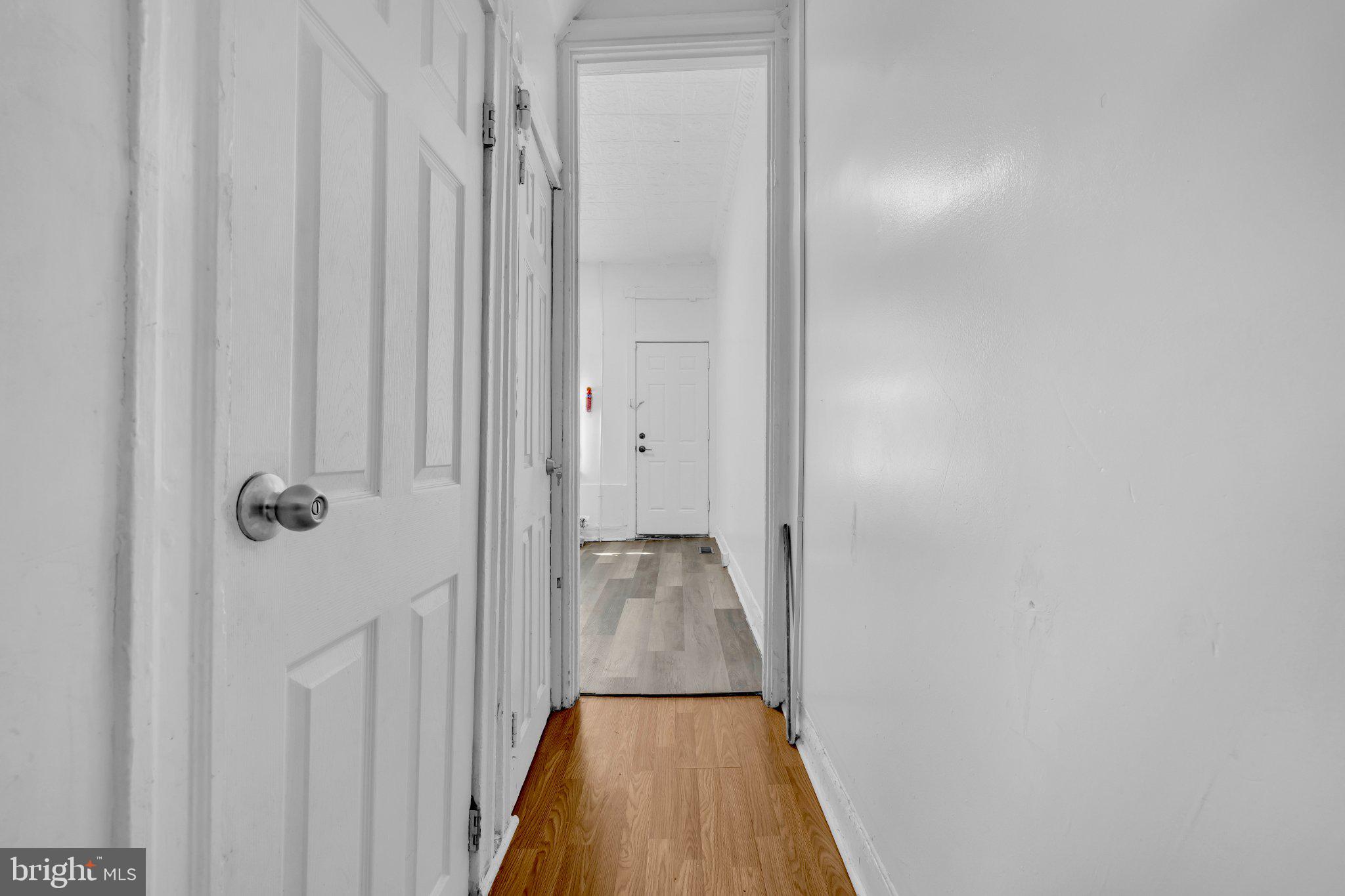 2920 PARKWOOD AVENUE 3