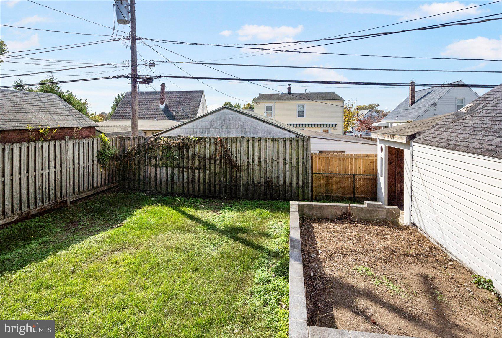 1728 Leslie ROAD