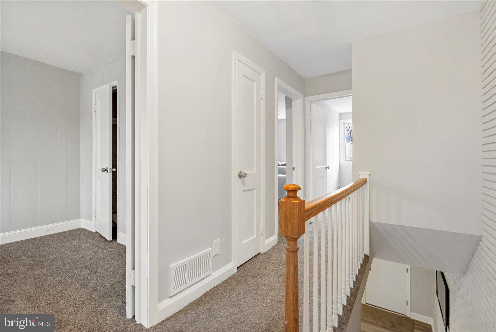 221 Riverthorn Rd