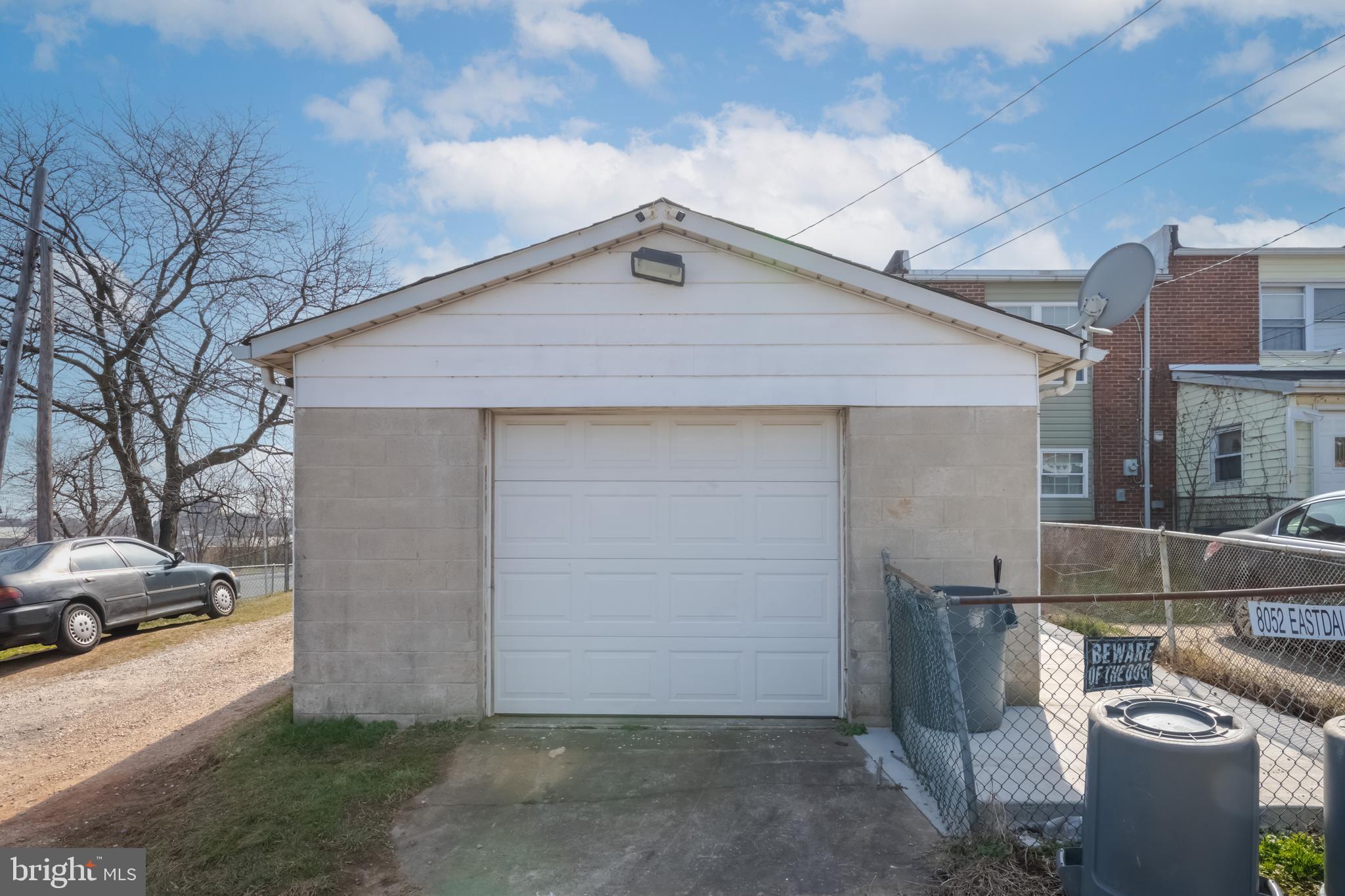 8052 Eastdale Rd