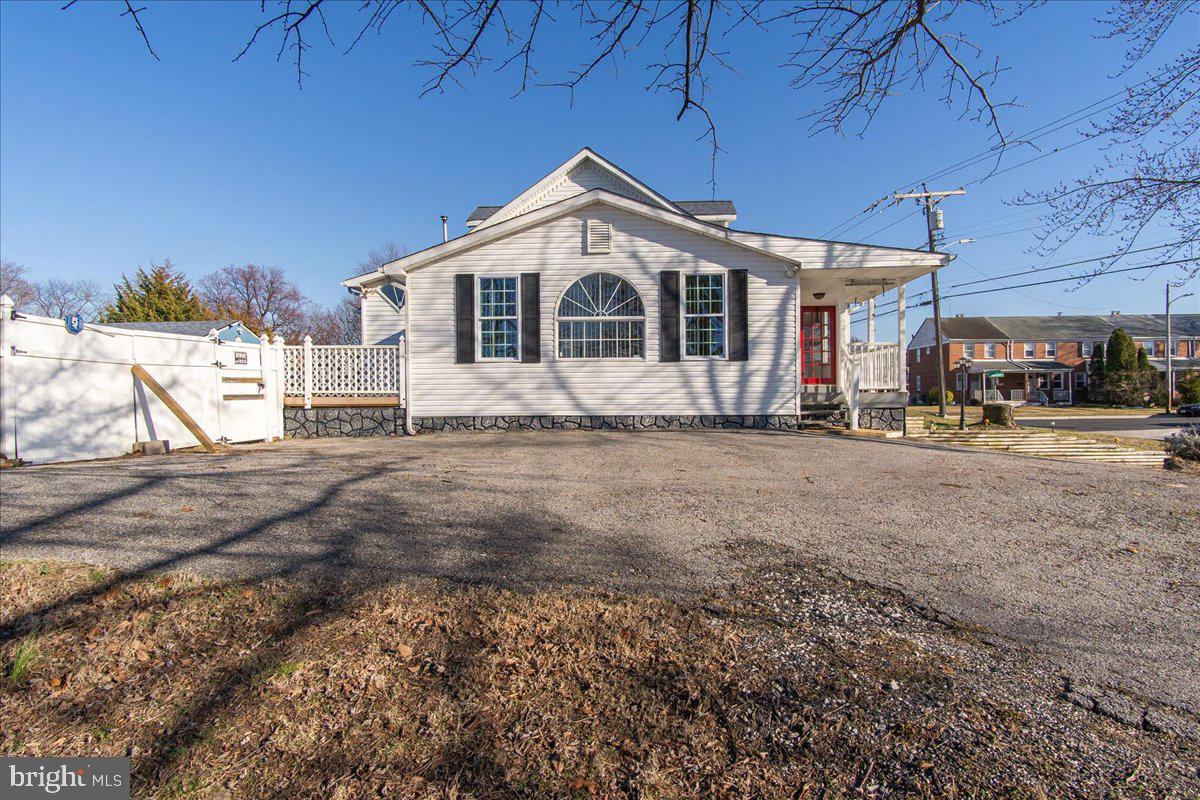 309 Old North Point Rd