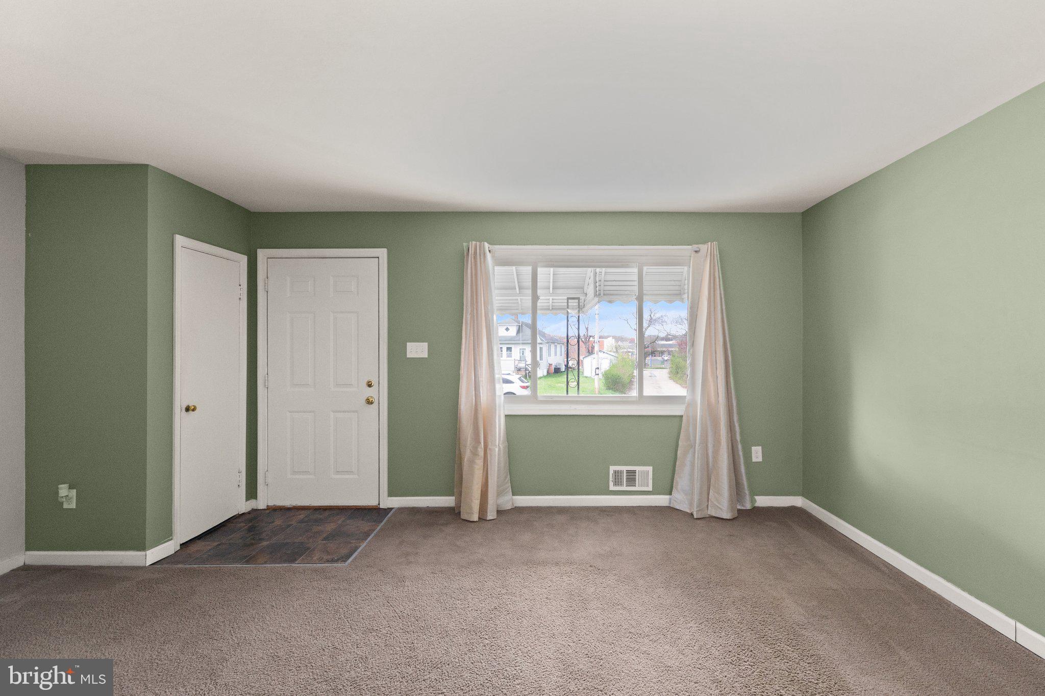 1533 Nicolay Way