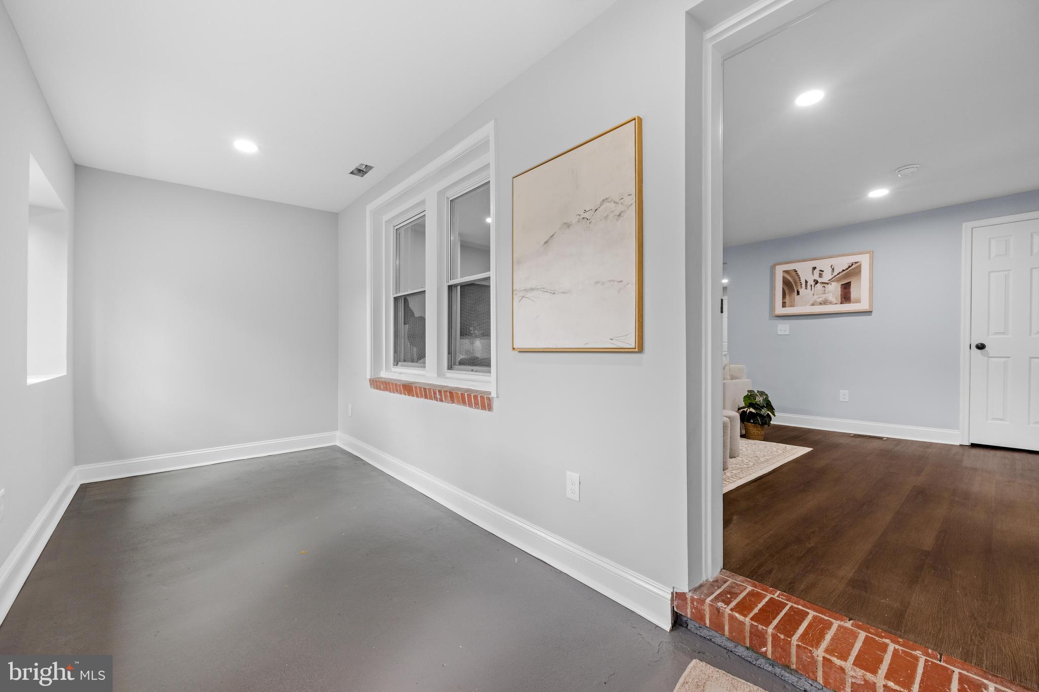 2922 Charleston