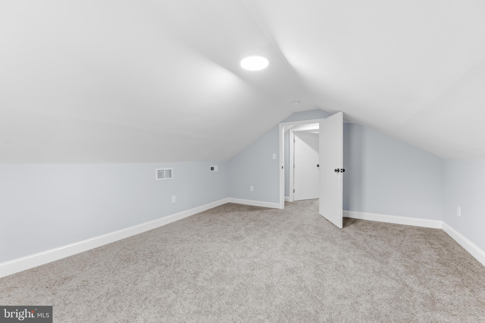 2922 Charleston