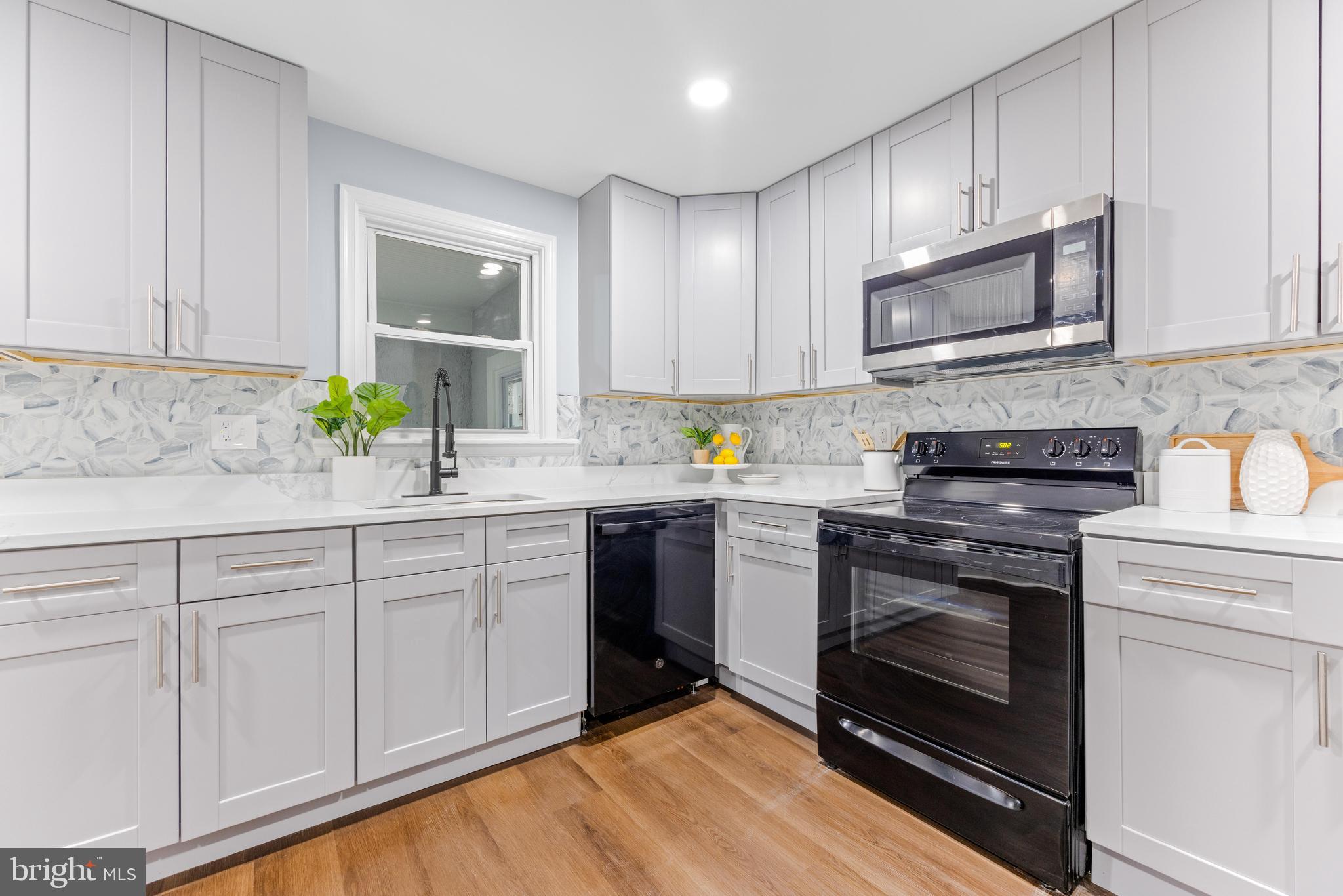2922 Charleston