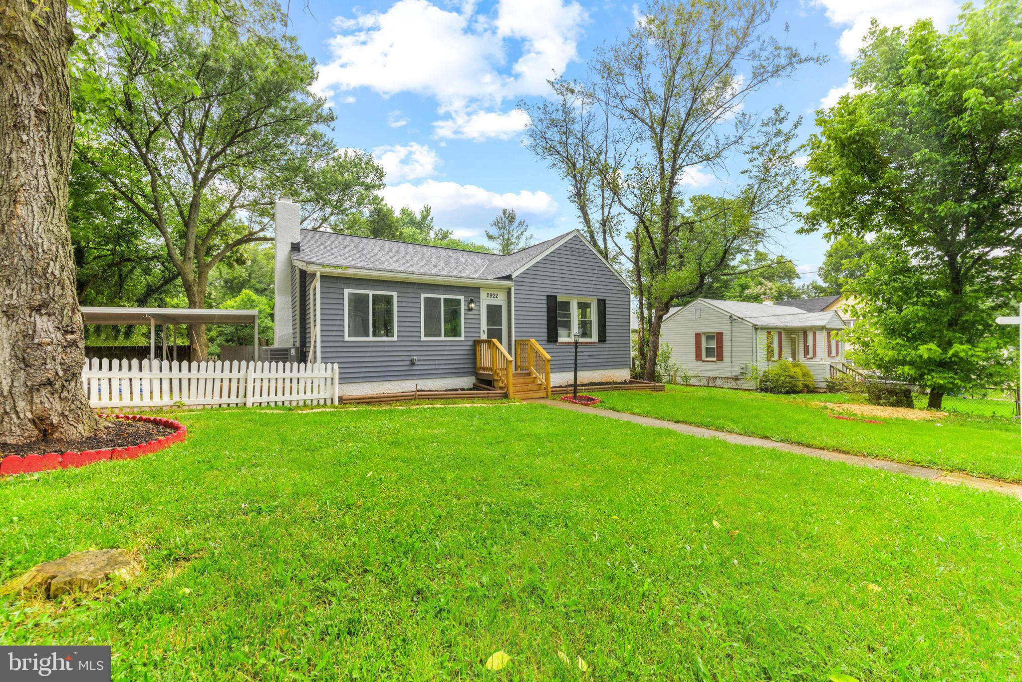 2922 Charleston