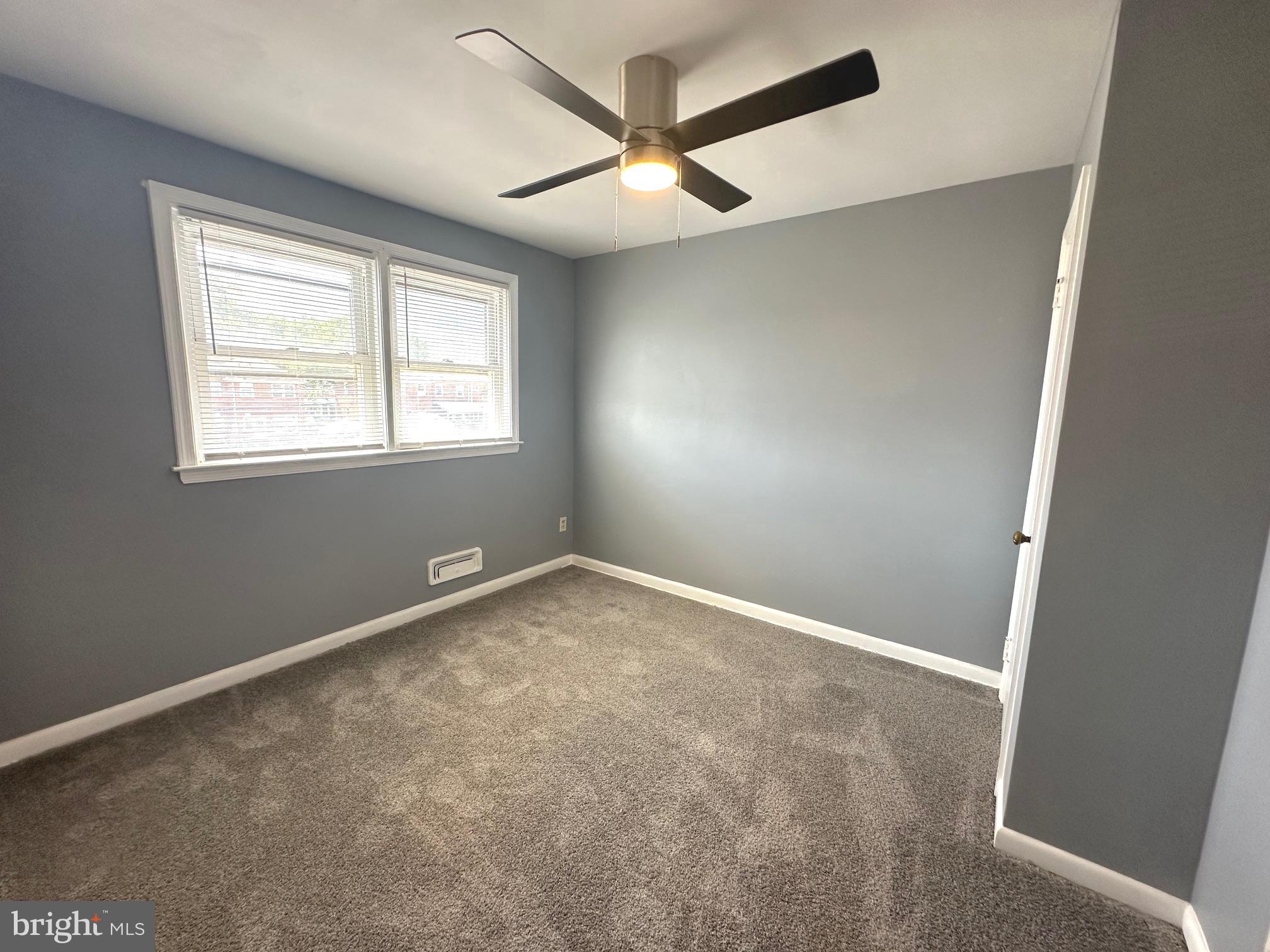 2806 Creston Rd