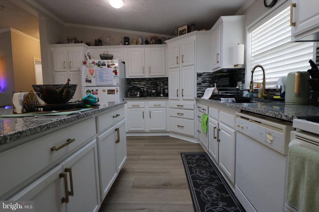 3302 JONQUIL LN
