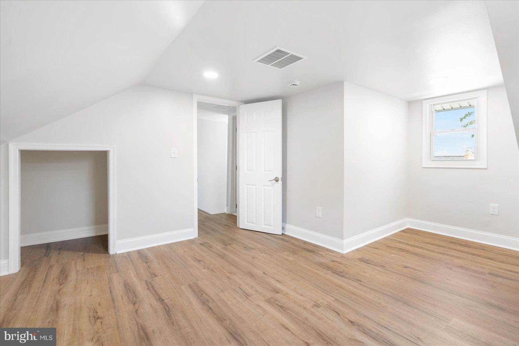7605 Cypress Ave