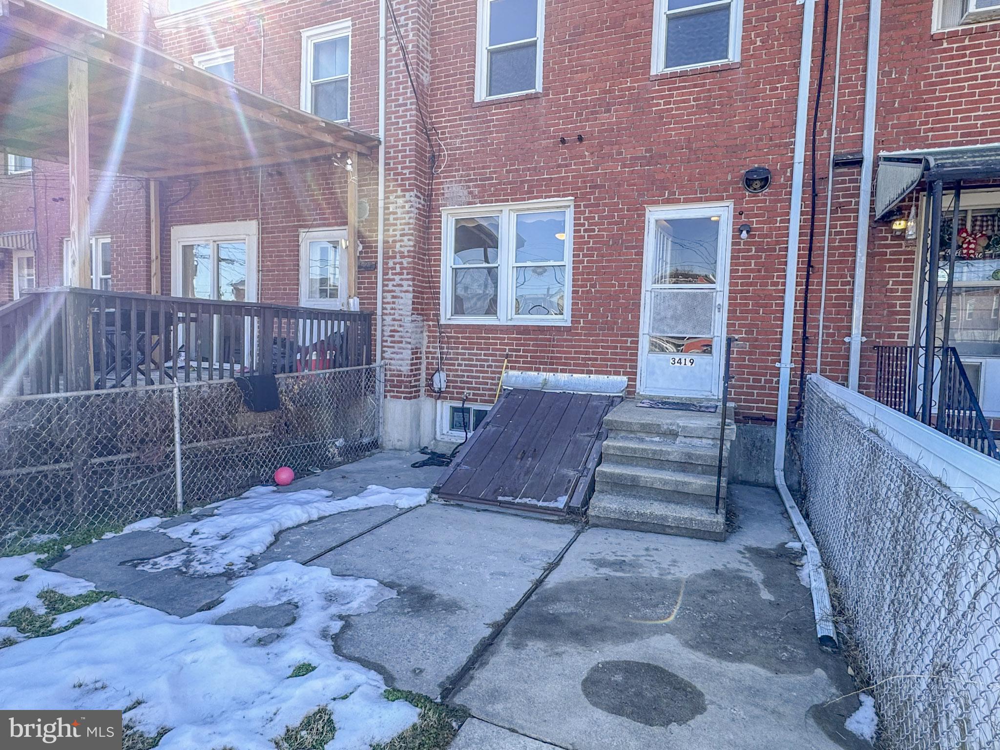 3419 Dunran Rd