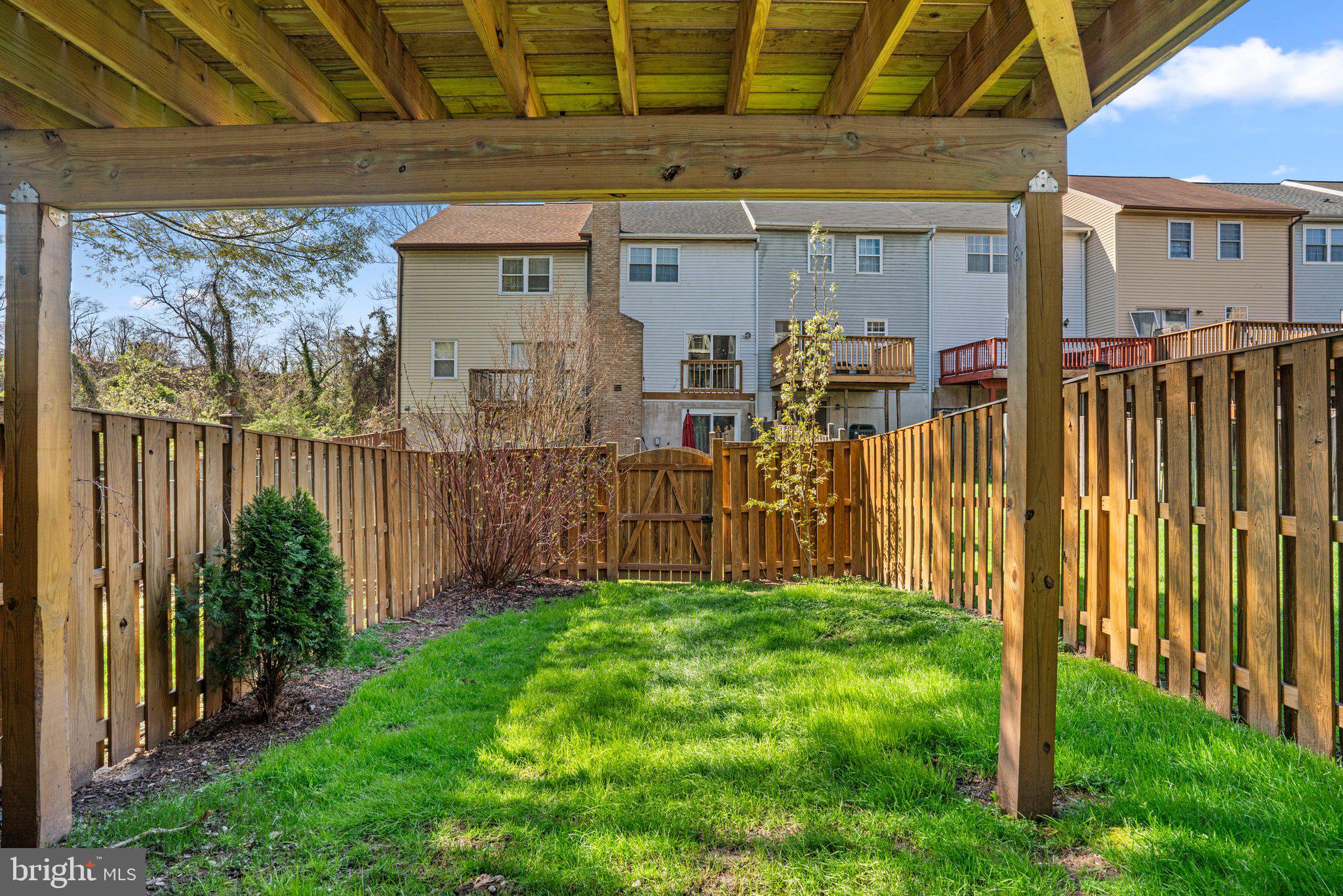 5726 Richardson Mews Sq