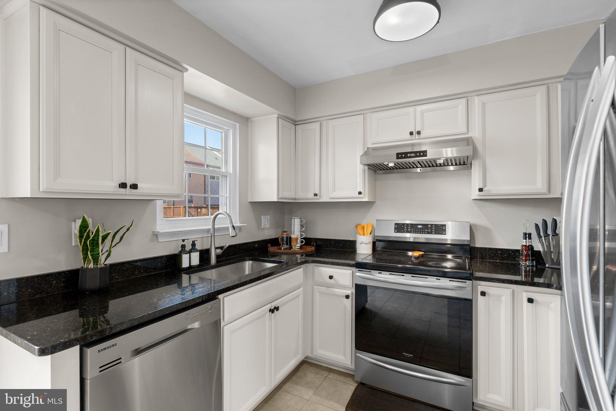 5726 Richardson Mews Sq