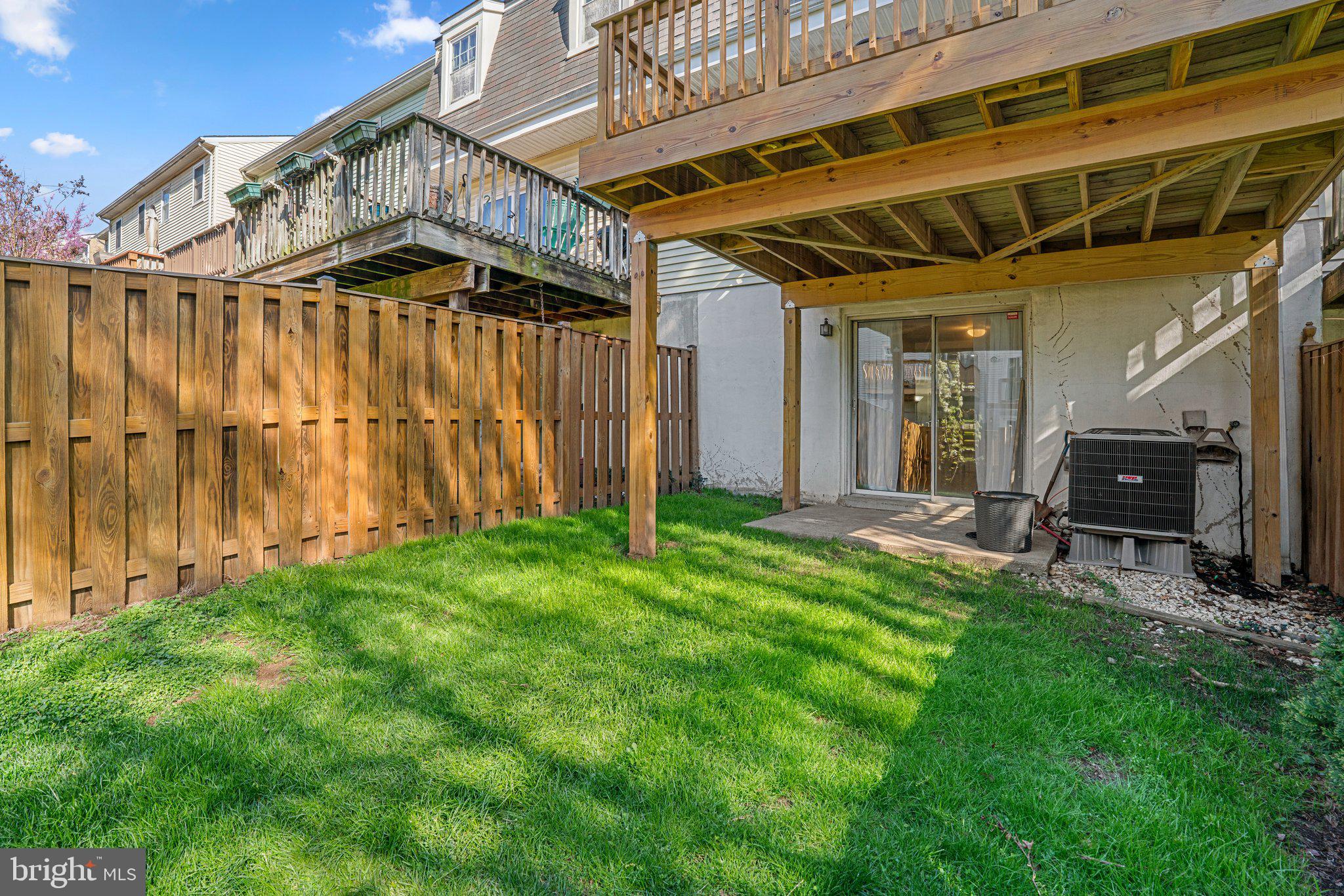 5726 Richardson Mews Sq