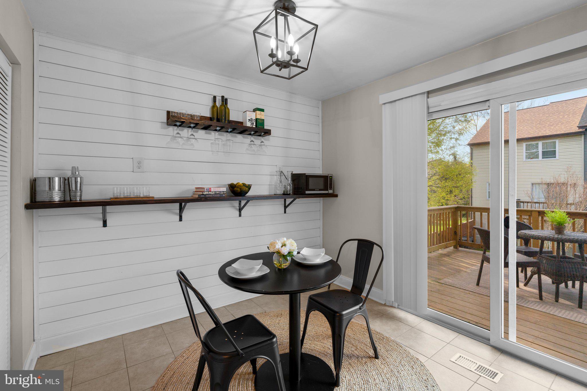 5726 Richardson Mews Sq