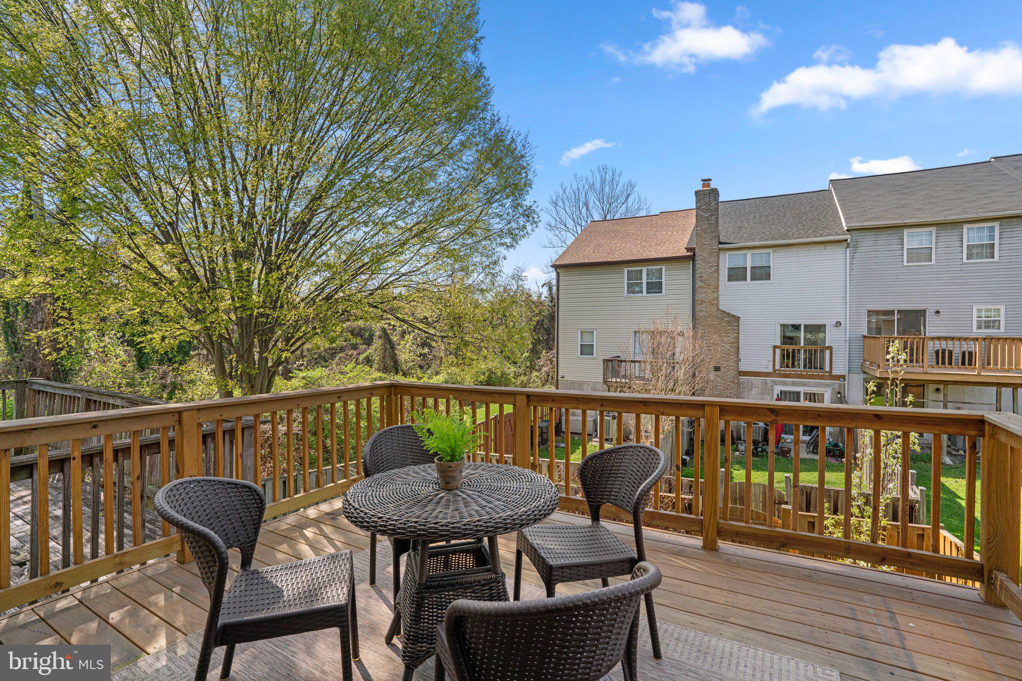 5726 Richardson Mews Sq