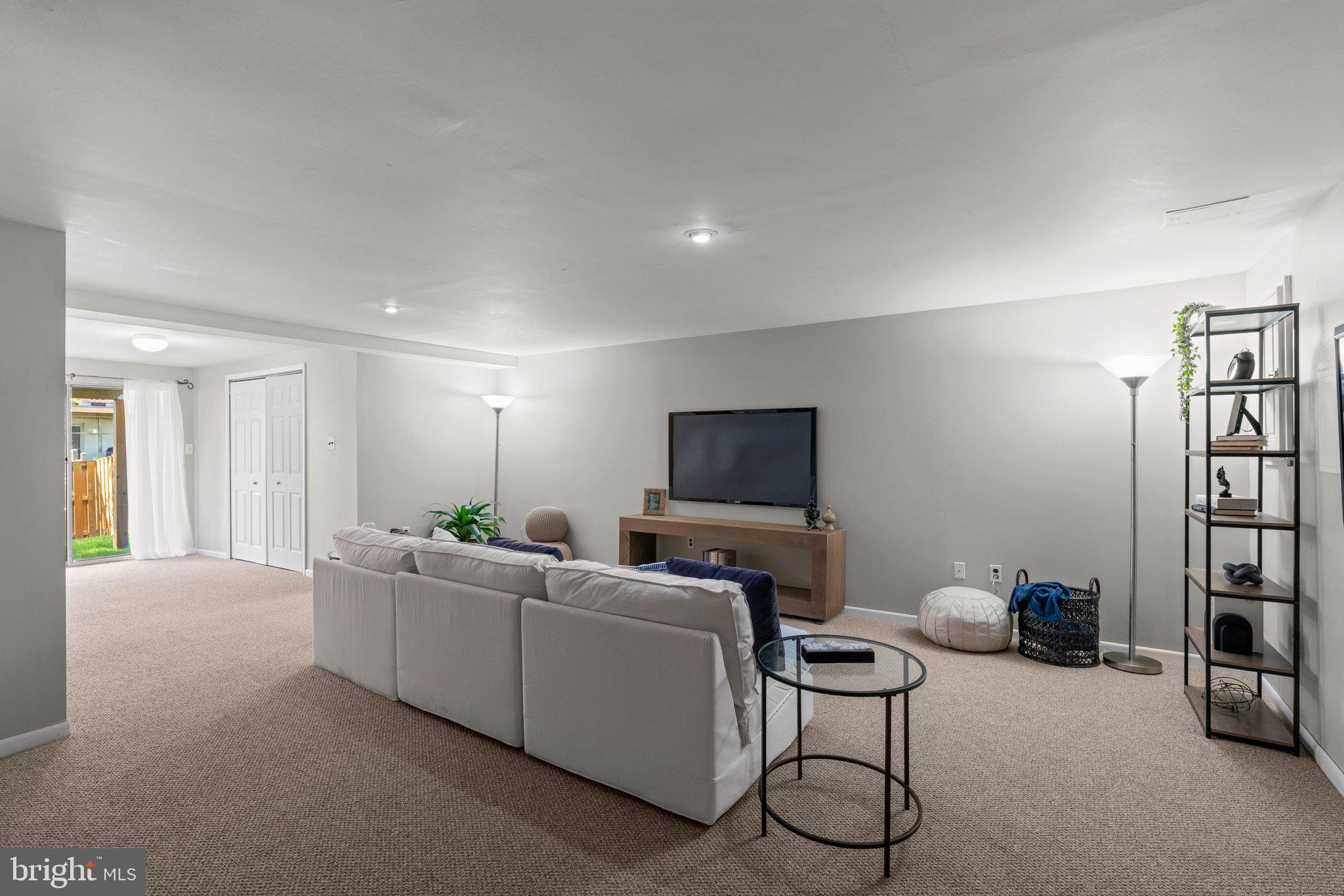 5726 Richardson Mews Sq