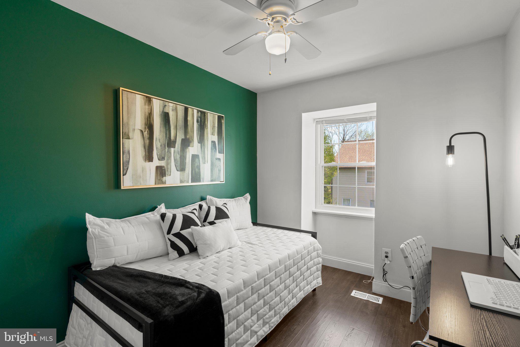 5726 Richardson Mews Sq