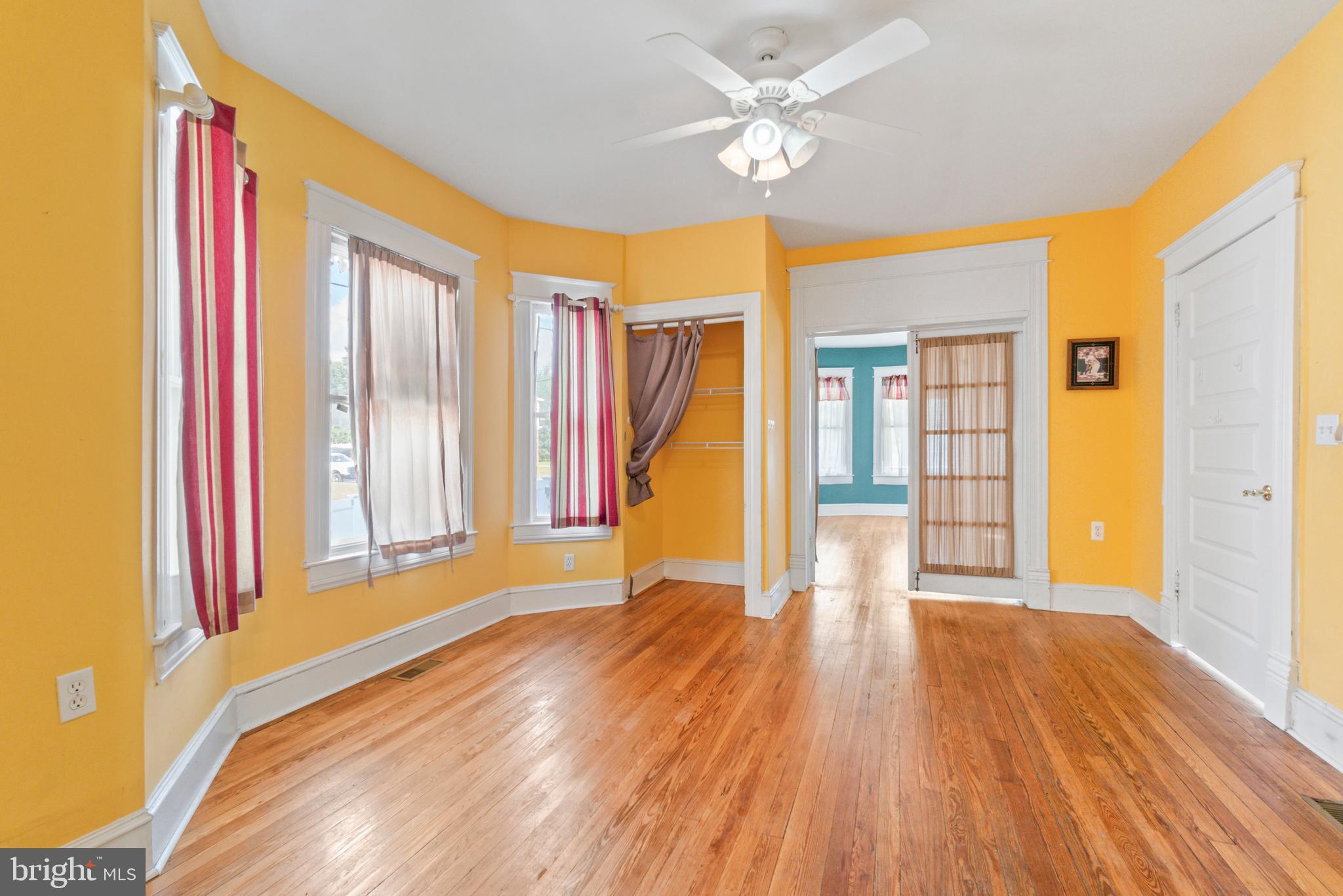 4616 MAGNOLIA AVENUE