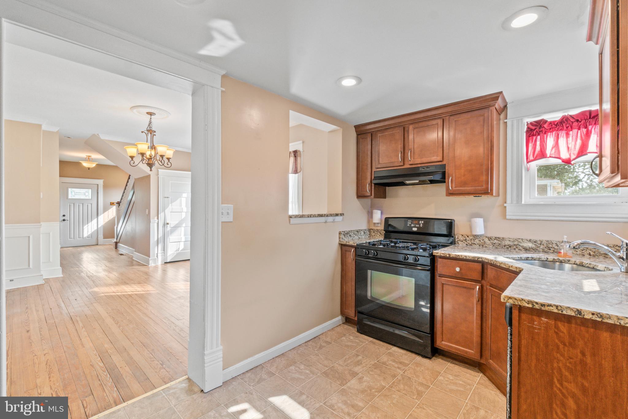 4616 MAGNOLIA AVENUE