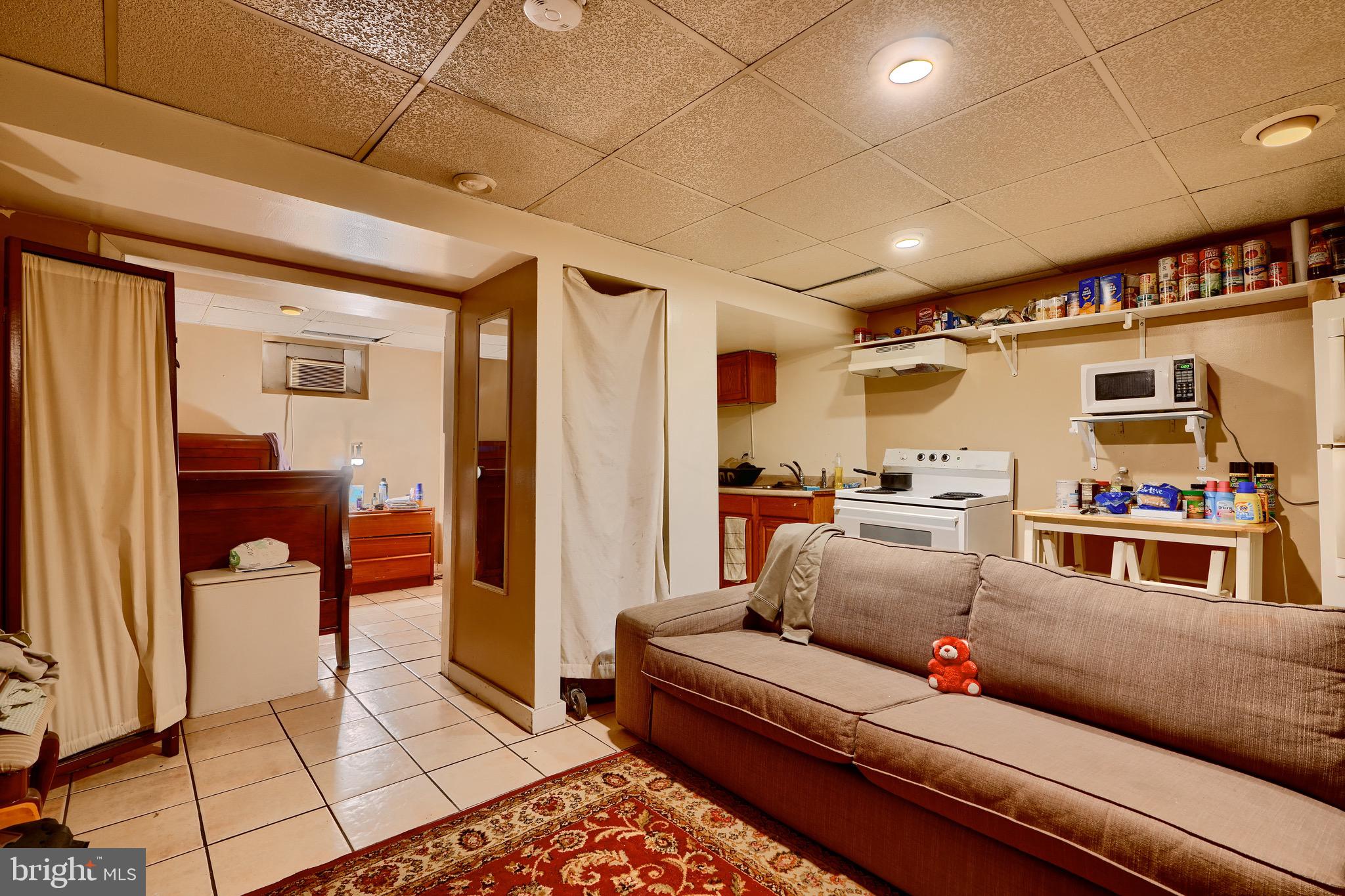 4315 WASHINGTON BOULEVARD