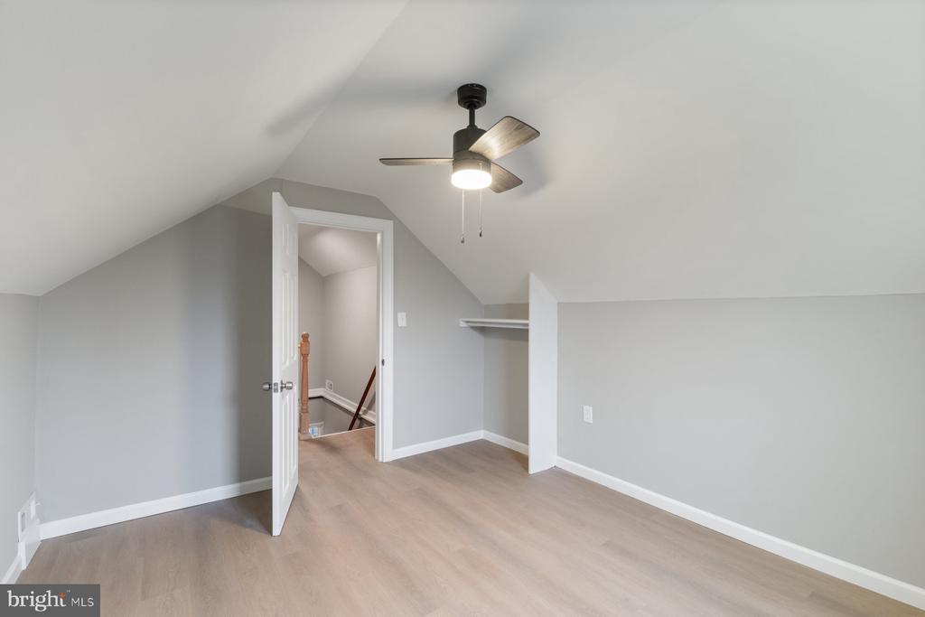 2723 GLENDALE ROAD