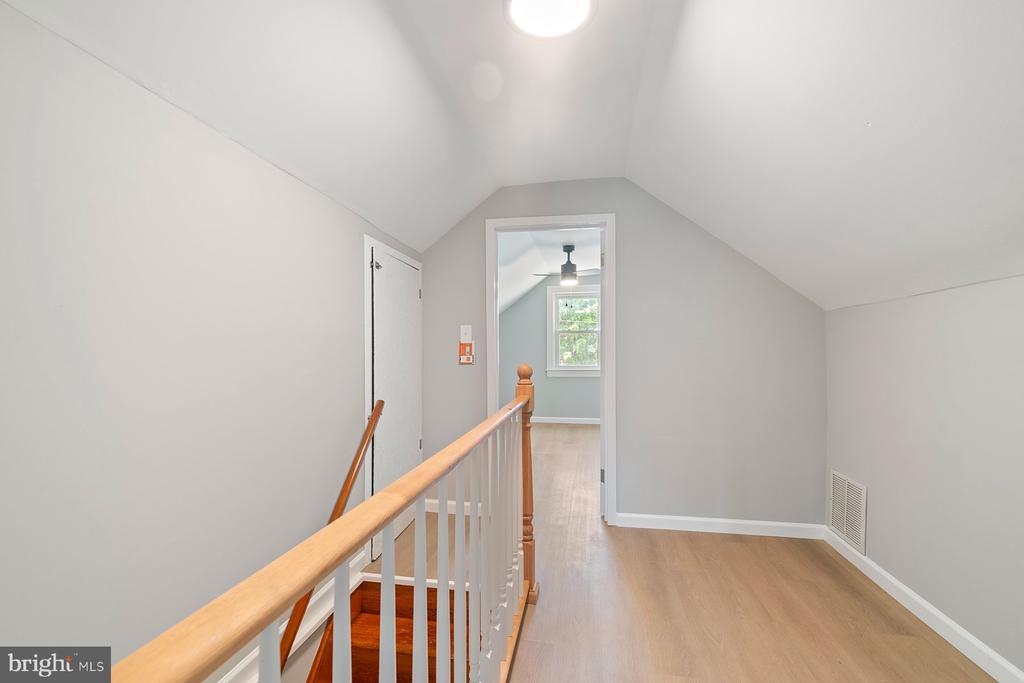 2723 GLENDALE ROAD