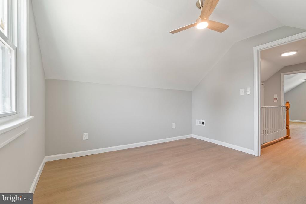 2723 GLENDALE ROAD